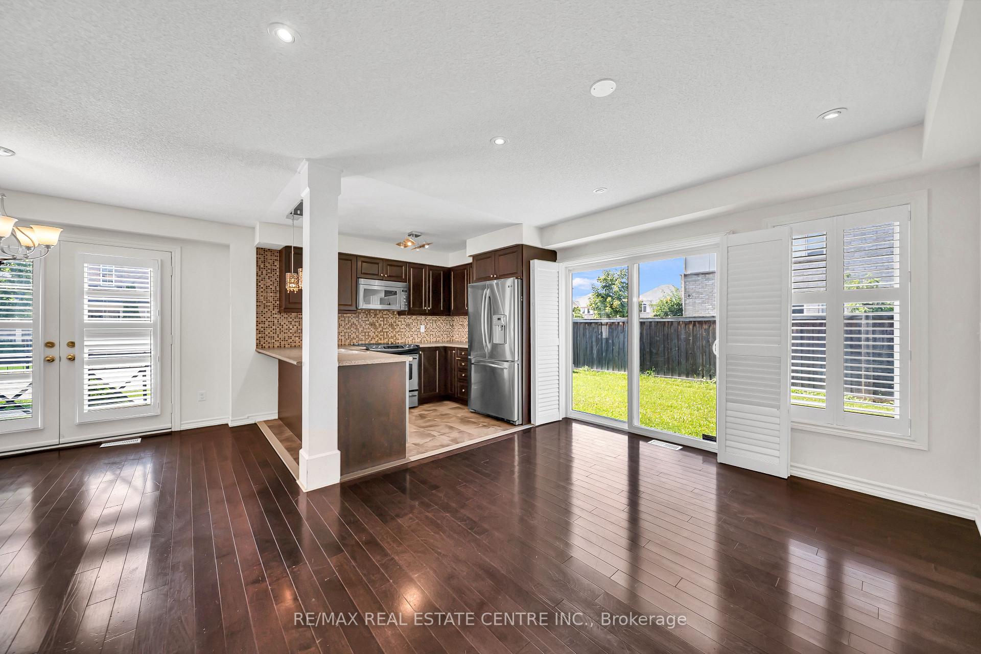 Photo 23 of 4215 Cole Crescent, Burlington, Alton — HOMEH