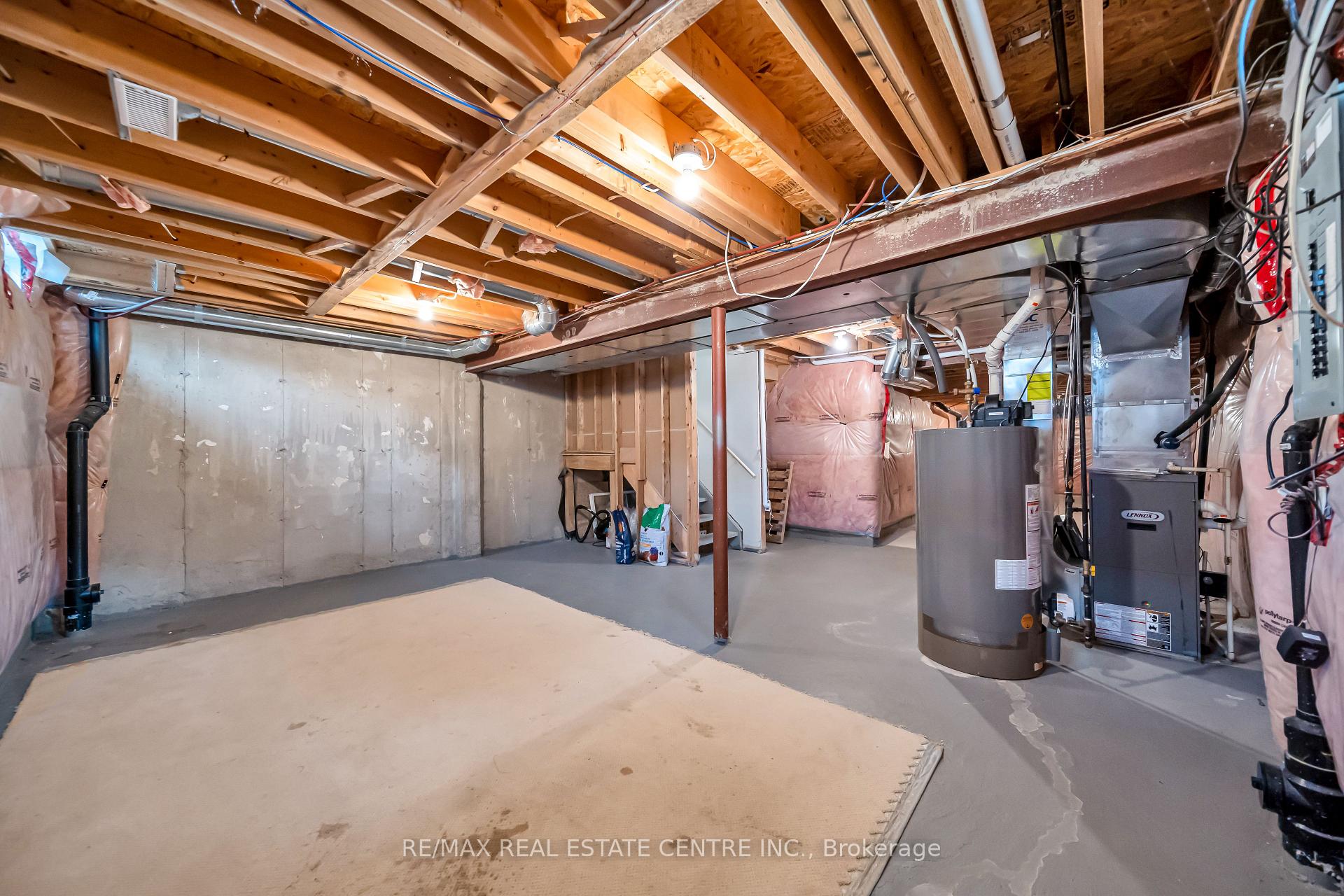 Photo 43 of 4215 Cole Crescent, Burlington, Alton — HOMEH