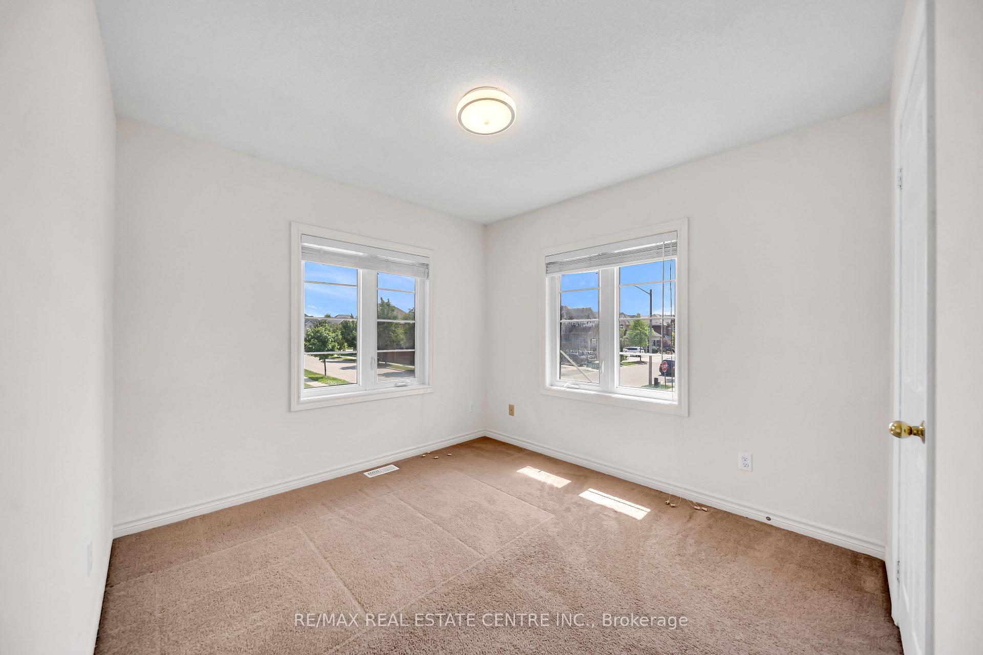 Photo 48 of 4215 Cole Crescent, Burlington, Alton — HOMEH