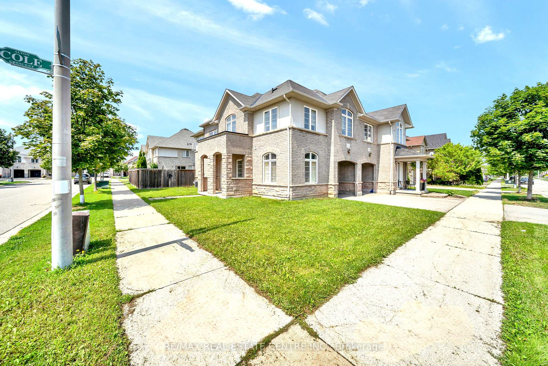 Photo 65 of 4215 Cole Crescent, Burlington, Alton — HOMEH