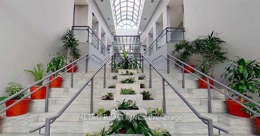 Photo 5 of Unit 1405, 1 Hickory Tree Road, North York, Weston — HOMEH