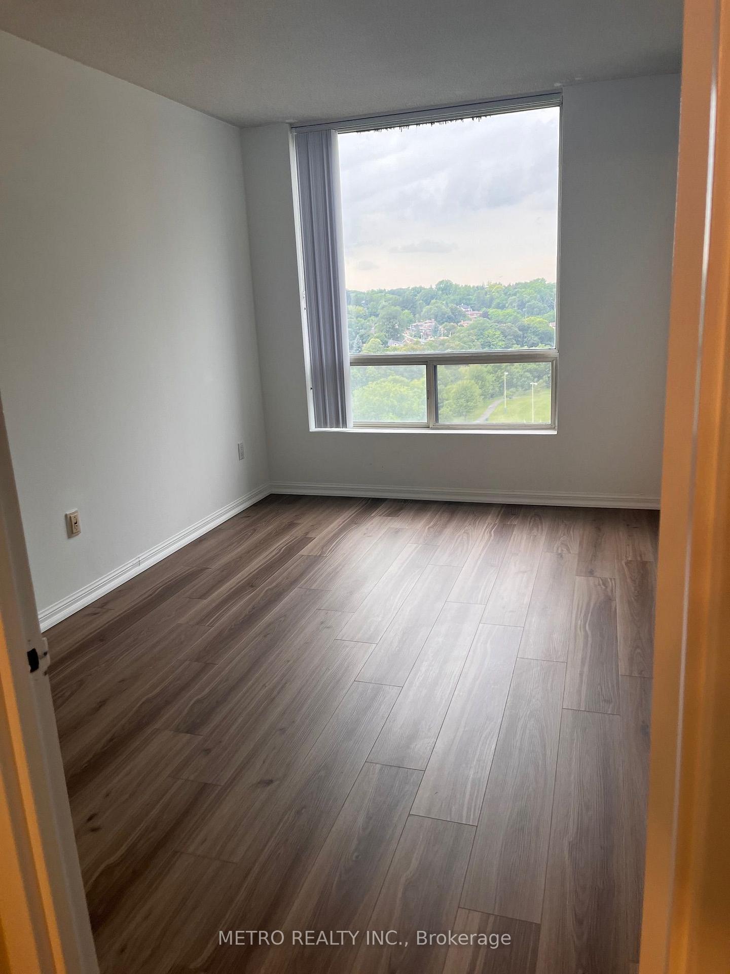 Photo 7 of Unit 1405, 1 Hickory Tree Road, North York, Weston — HOMEH