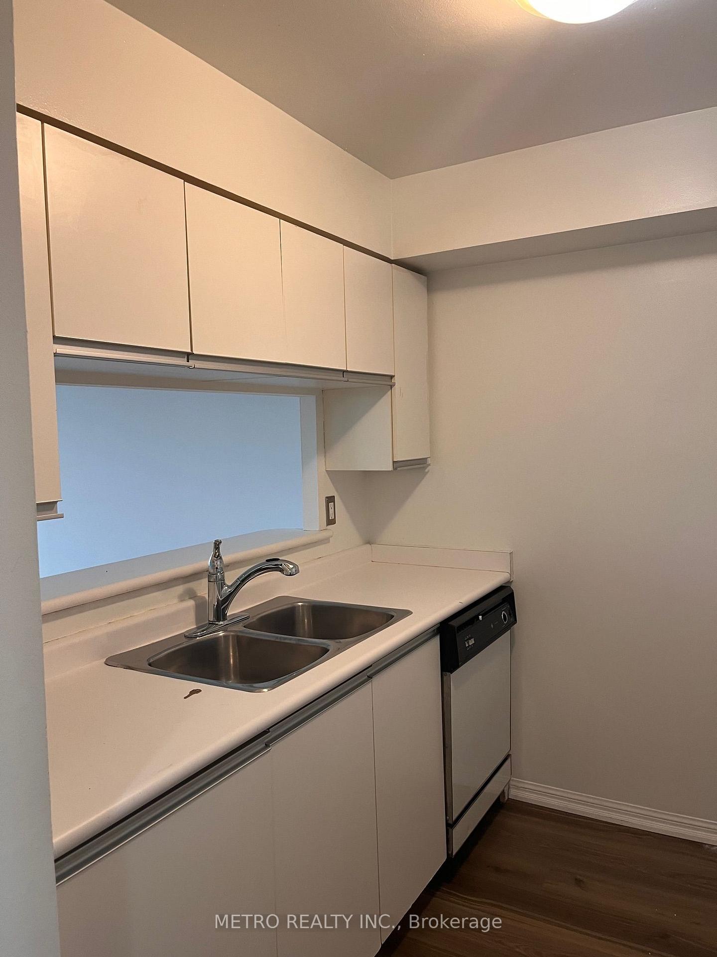 Photo 10 of Unit 1405, 1 Hickory Tree Road, North York, Weston — HOMEH
