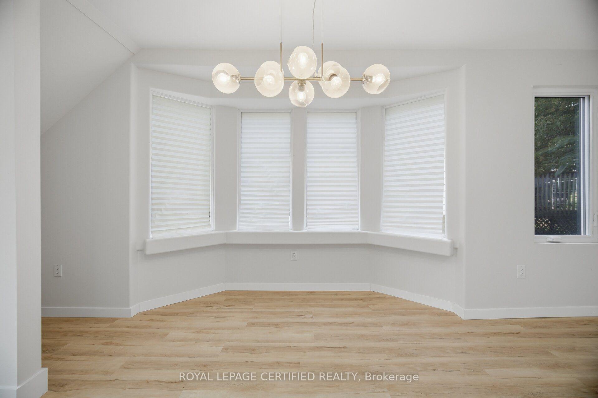 Photo 13 of 5759 Robinson Street, Niagara Falls, Dorchester — HOMEH