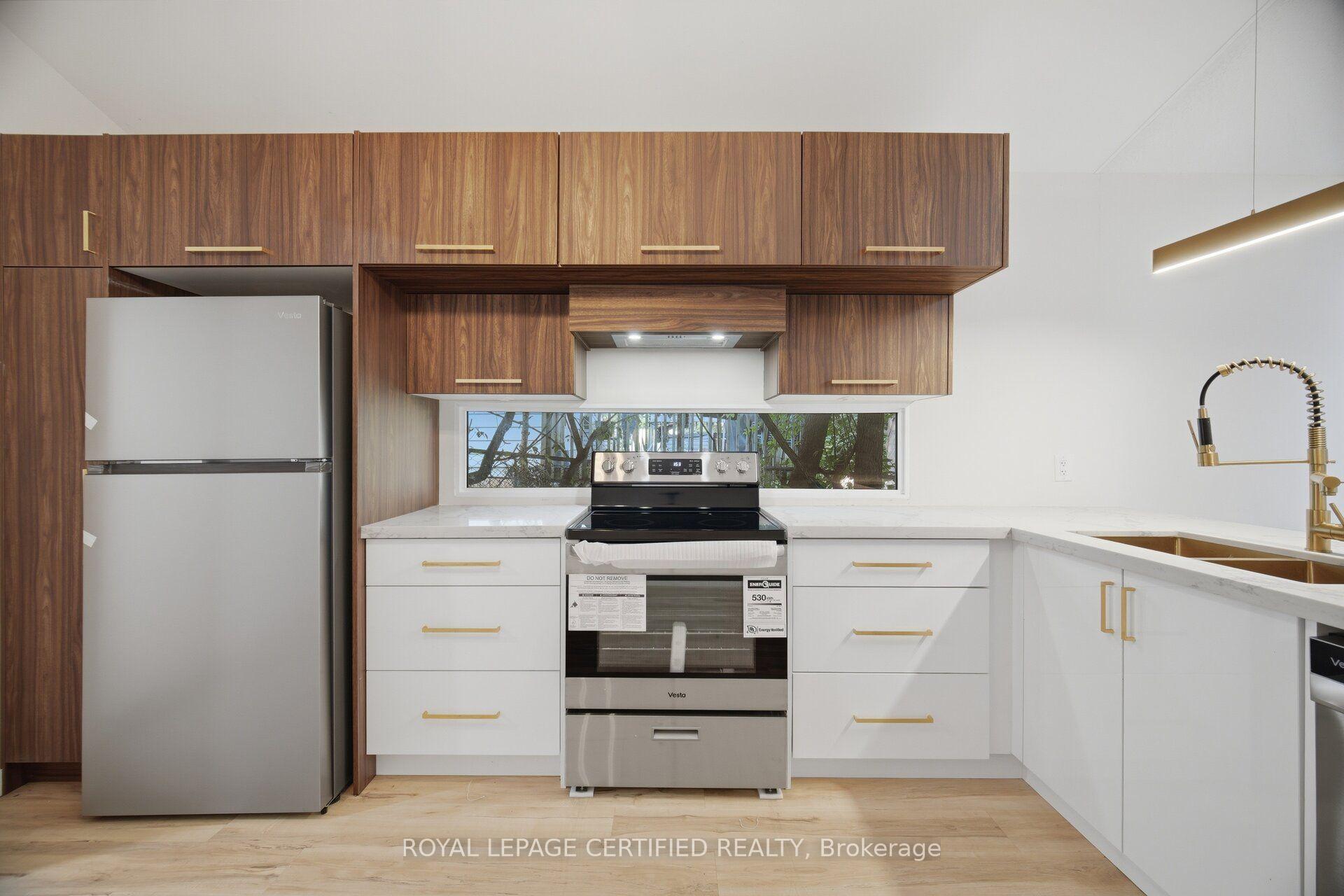Photo 18 of 5759 Robinson Street, Niagara Falls, Dorchester — HOMEH