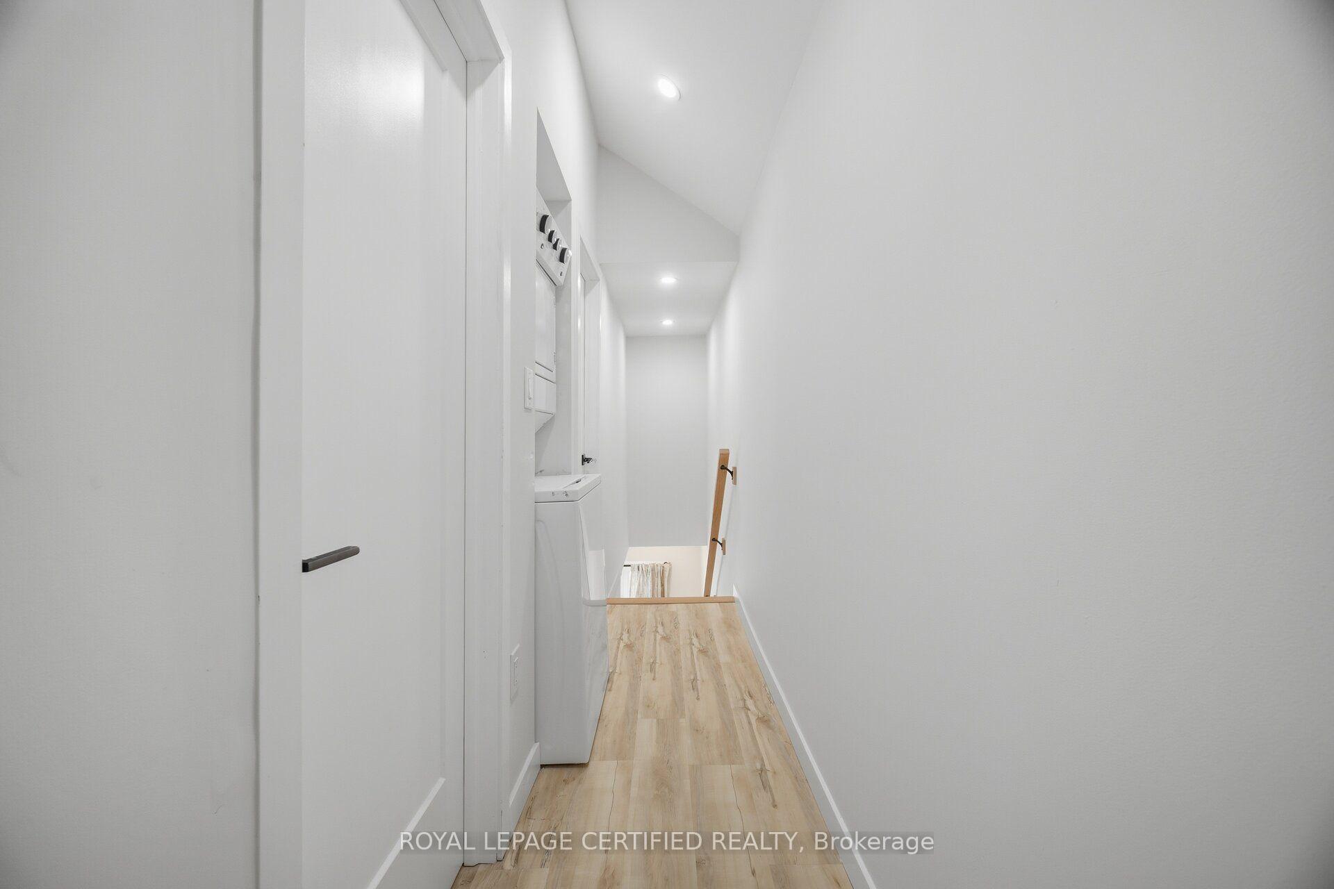 Photo 28 of 5759 Robinson Street, Niagara Falls, Dorchester — HOMEH