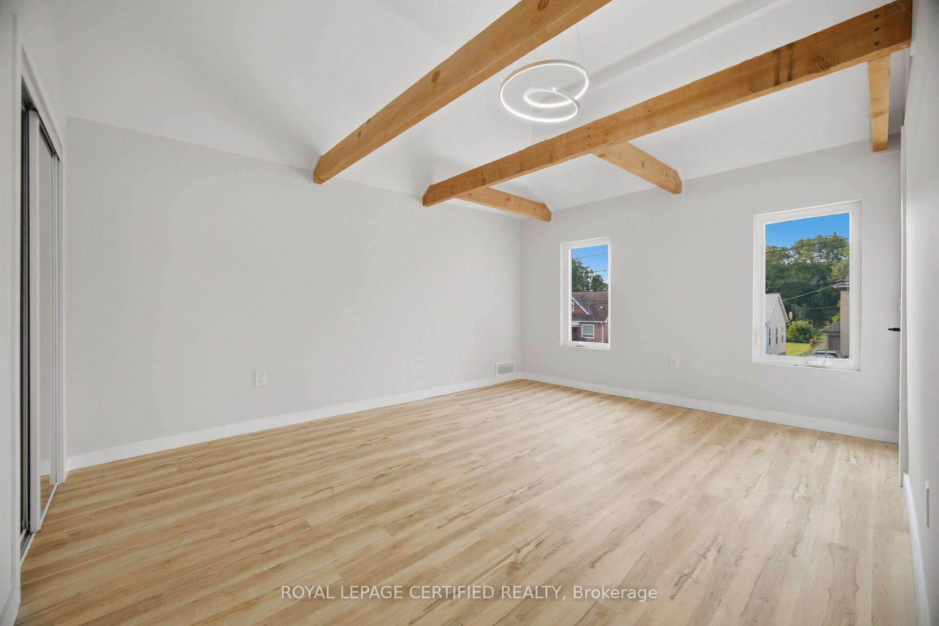 Photo 34 of 5759 Robinson Street, Niagara Falls, Dorchester — HOMEH