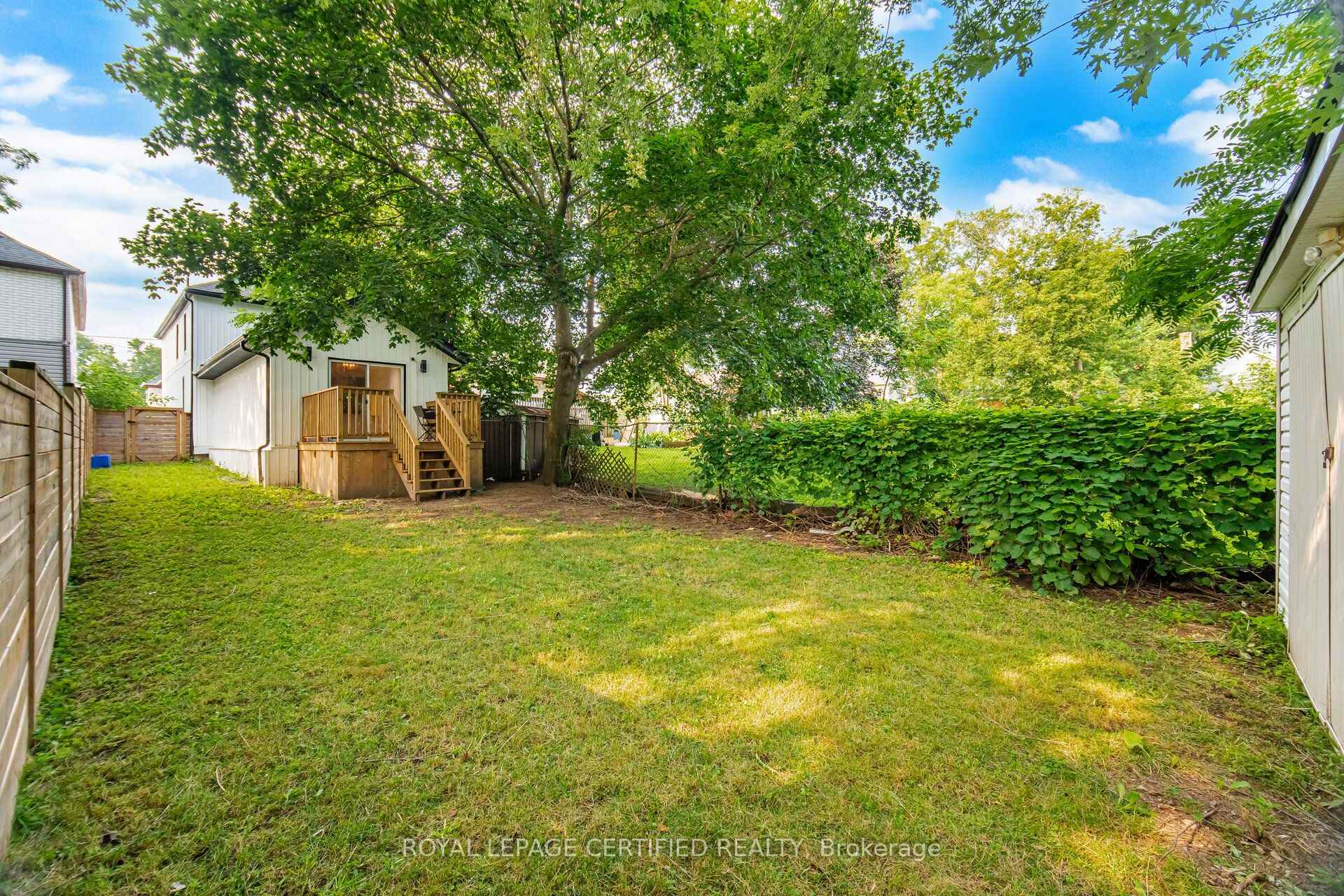 Photo 44 of 5759 Robinson Street, Niagara Falls, Dorchester — HOMEH