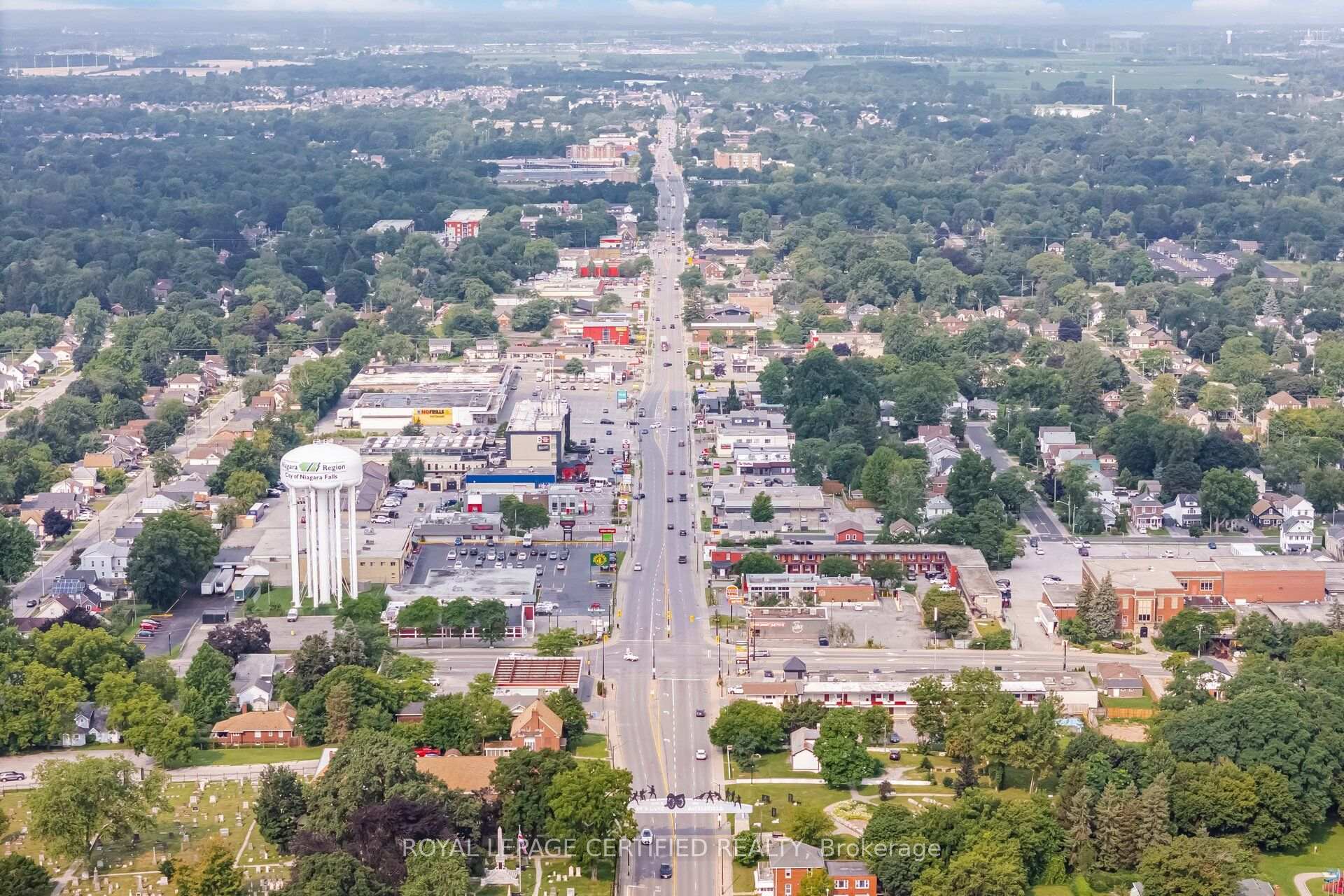 Photo 49 of 5759 Robinson Street, Niagara Falls, Dorchester — HOMEH