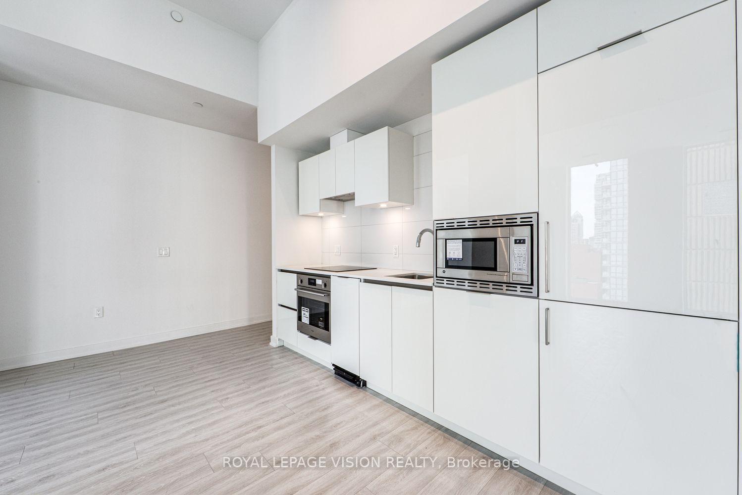 Photo 13 of Unit 1121, 121 St Patrick Street, Toronto, Kensington-Chinatown — HOMEH