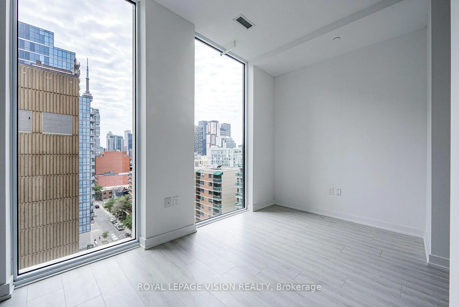 Photo 37 of Unit 1121, 121 St Patrick Street, Toronto, Kensington-Chinatown — HOMEH
