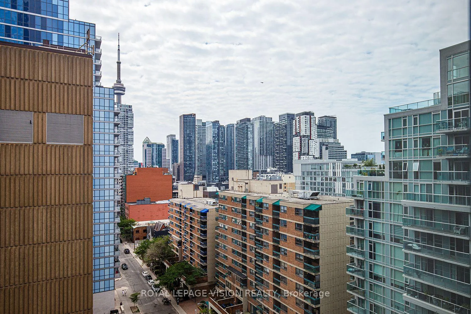 Photo 38 of Unit 1121, 121 St Patrick Street, Toronto, Kensington-Chinatown — HOMEH