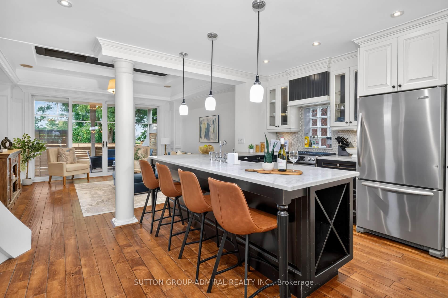 Photo 6 of 63 Westbury Crescent, Toronto, Keelesdale-Eglinton West — HOMEH