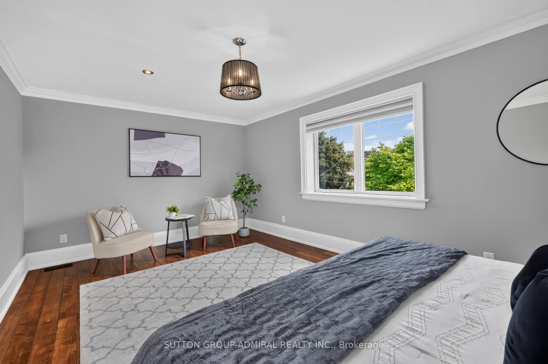 Photo 14 of 63 Westbury Crescent, Toronto, Keelesdale-Eglinton West — HOMEH