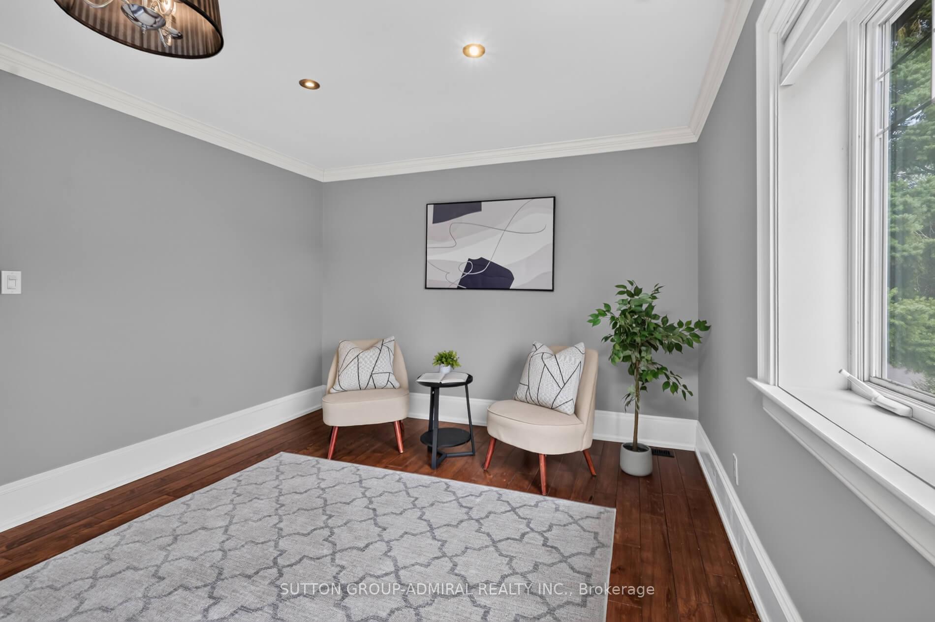 Photo 15 of 63 Westbury Crescent, Toronto, Keelesdale-Eglinton West — HOMEH