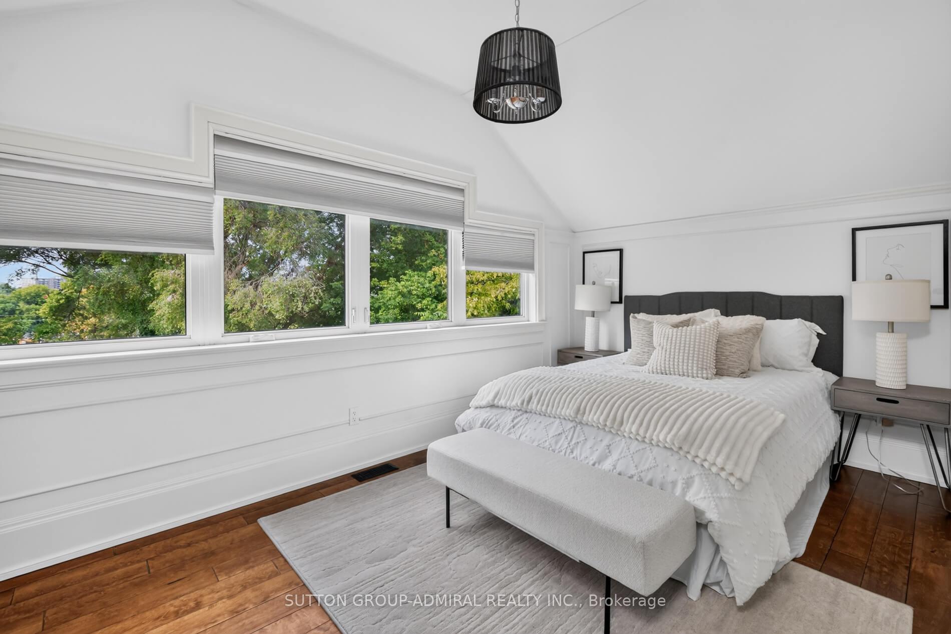 Photo 18 of 63 Westbury Crescent, Toronto, Keelesdale-Eglinton West — HOMEH