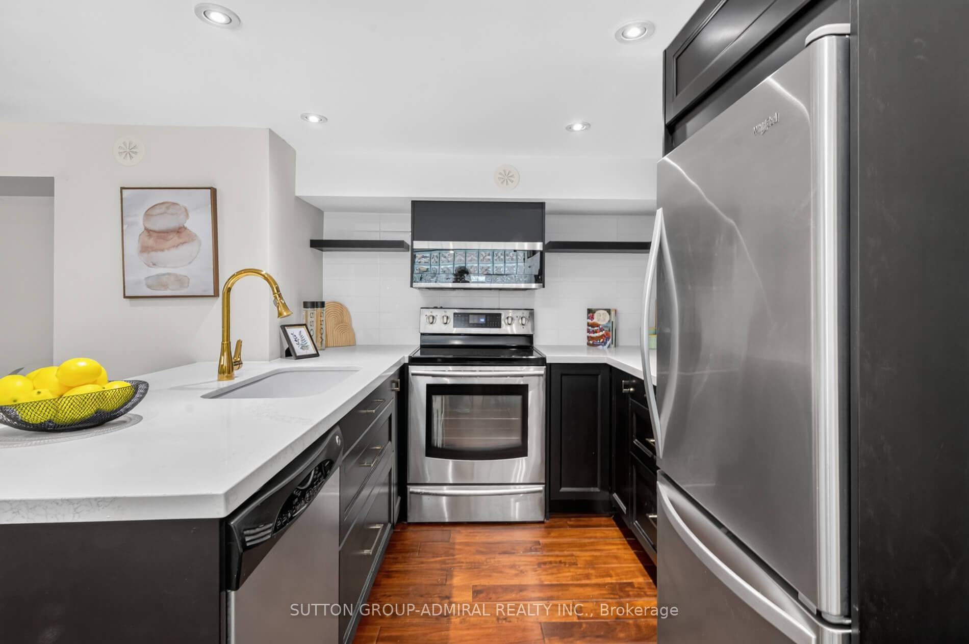 Photo 32 of 63 Westbury Crescent, Toronto, Keelesdale-Eglinton West — HOMEH