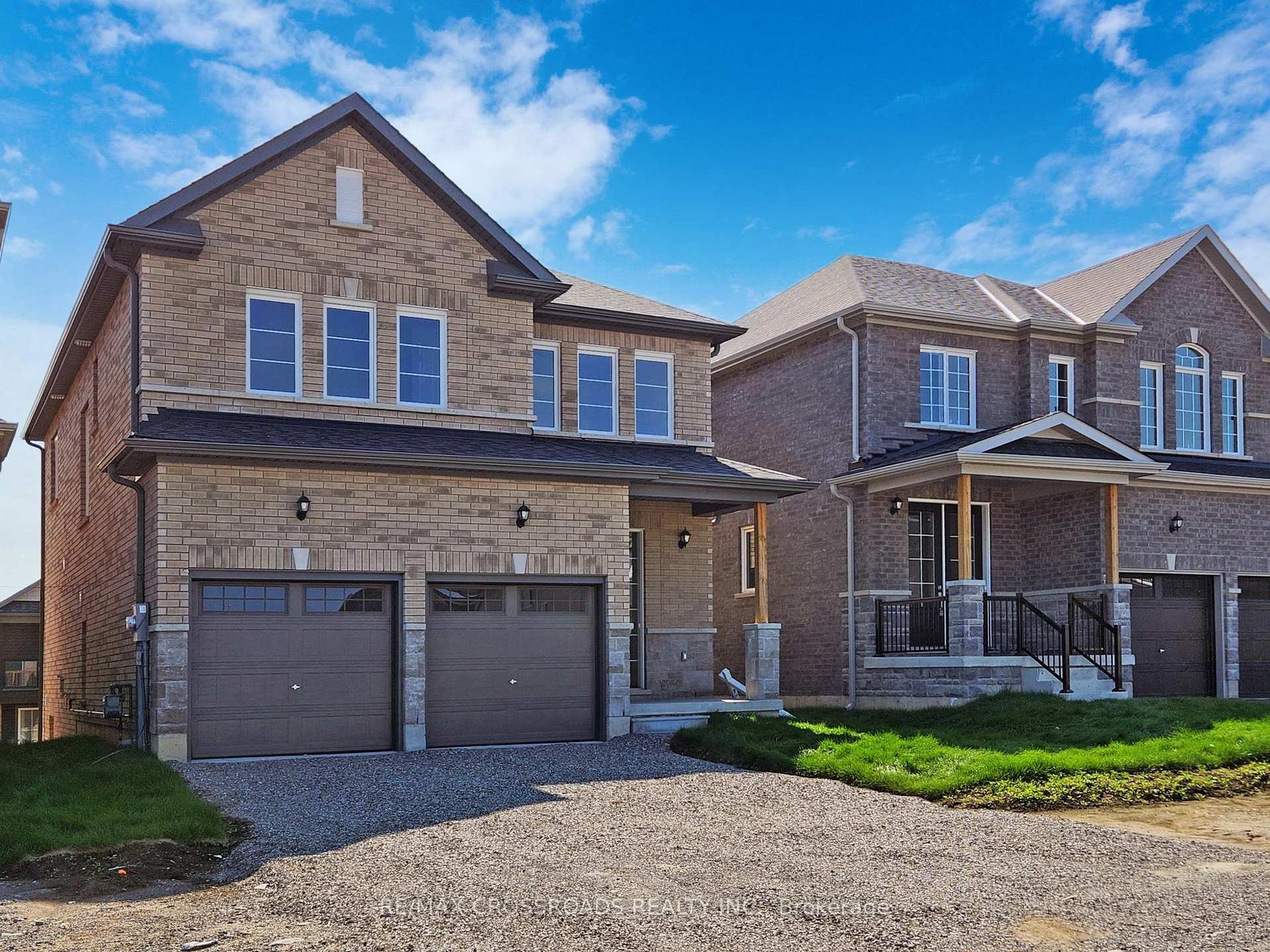 Photo 2 of 219 O'Neil Street, Peterborough, Monaghan Ward 2 — HOMEH