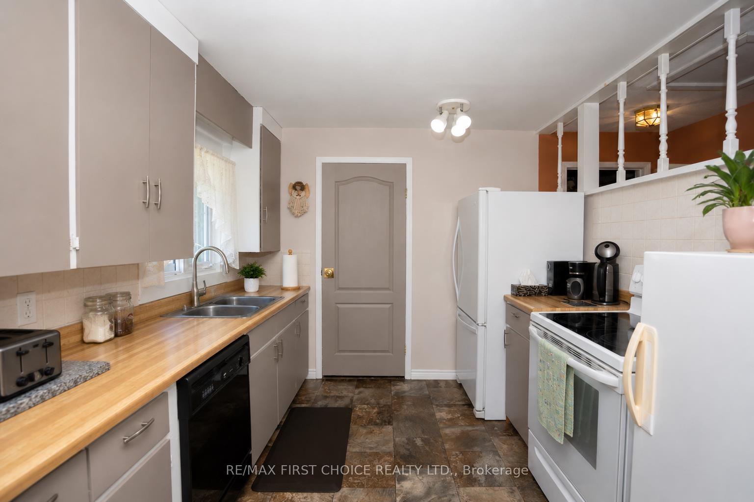 Photo 7 of 6365 Mapleward Road, Thunder Bay, McIntyre South — HOMEH