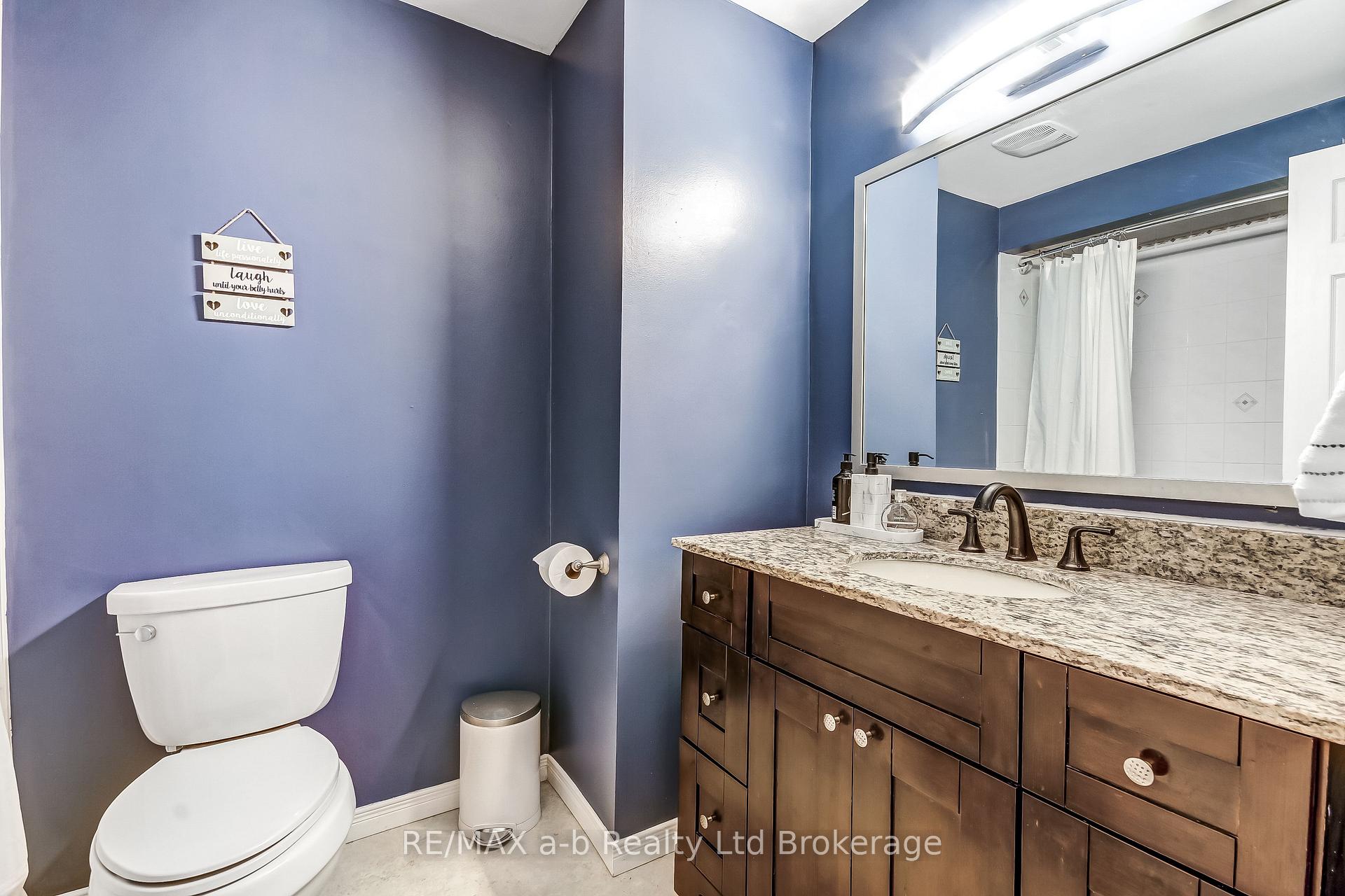 Photo 17 of 45 Carlyle Place, Kitchener, Brigadoon — HOMEH