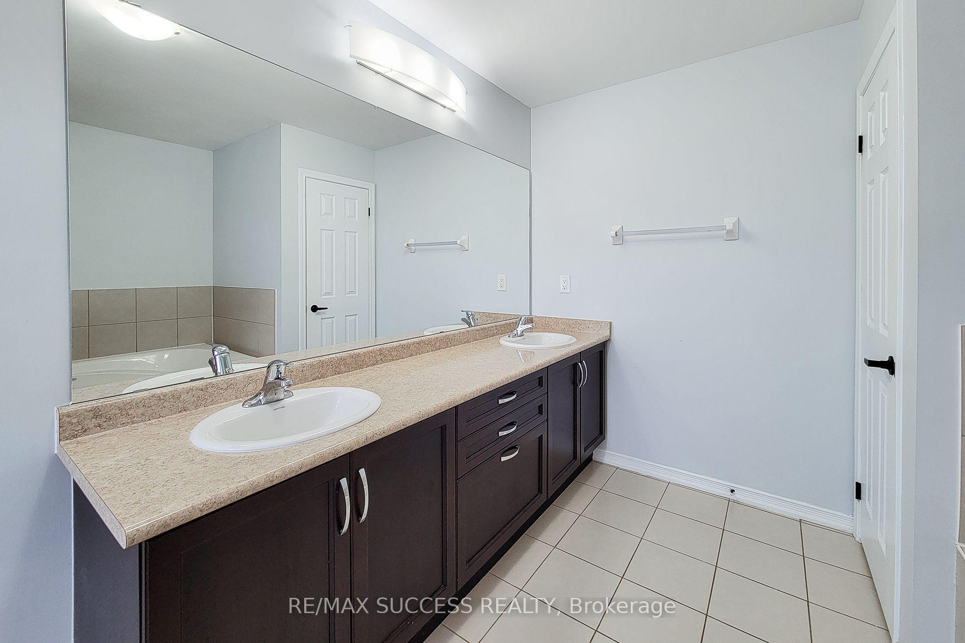 Photo 18 of 2 Turnbull Drive, Brantford, Empire — HOMEH