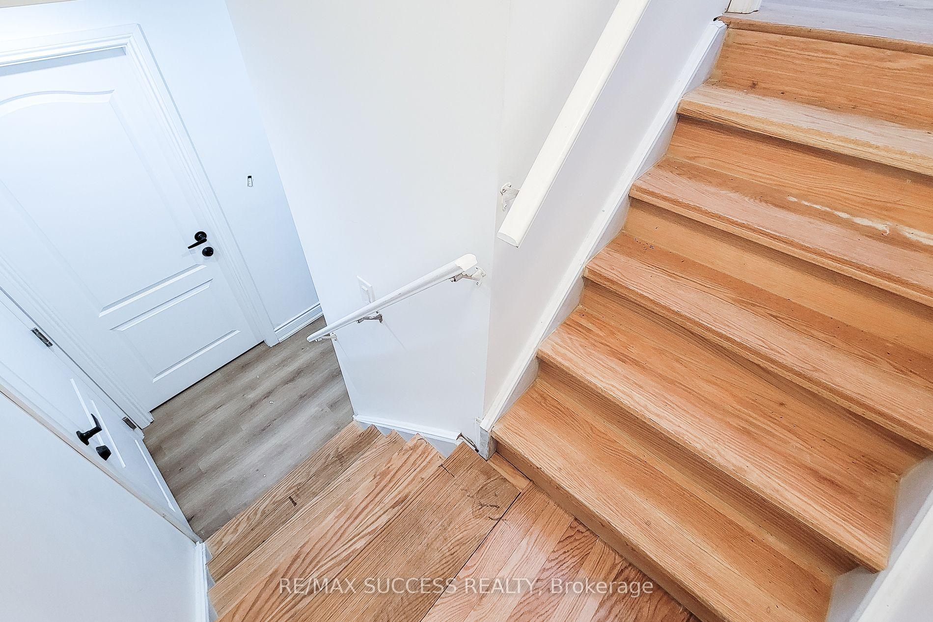 Photo 32 of 2 Turnbull Drive, Brantford, Empire — HOMEH