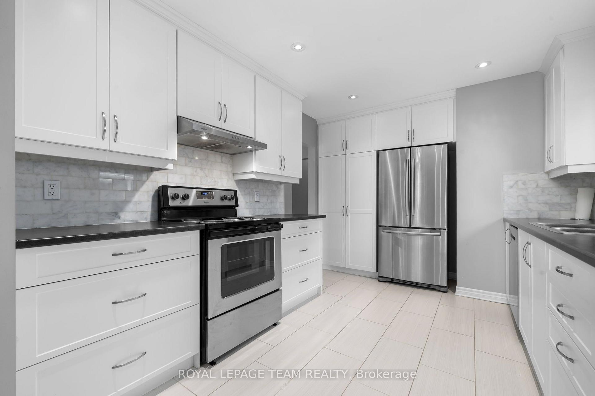 Photo 17 of 2349 Edwin Crescent, Ottawa, Queensway Terrace South/Ridgeview — HOMEH