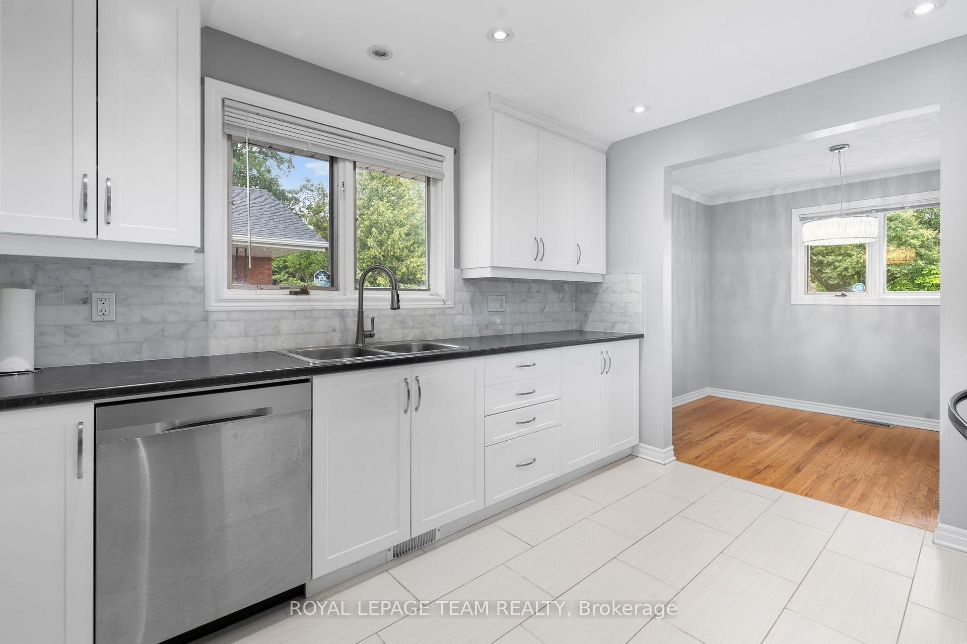 Photo 22 of 2349 Edwin Crescent, Ottawa, Queensway Terrace South/Ridgeview — HOMEH