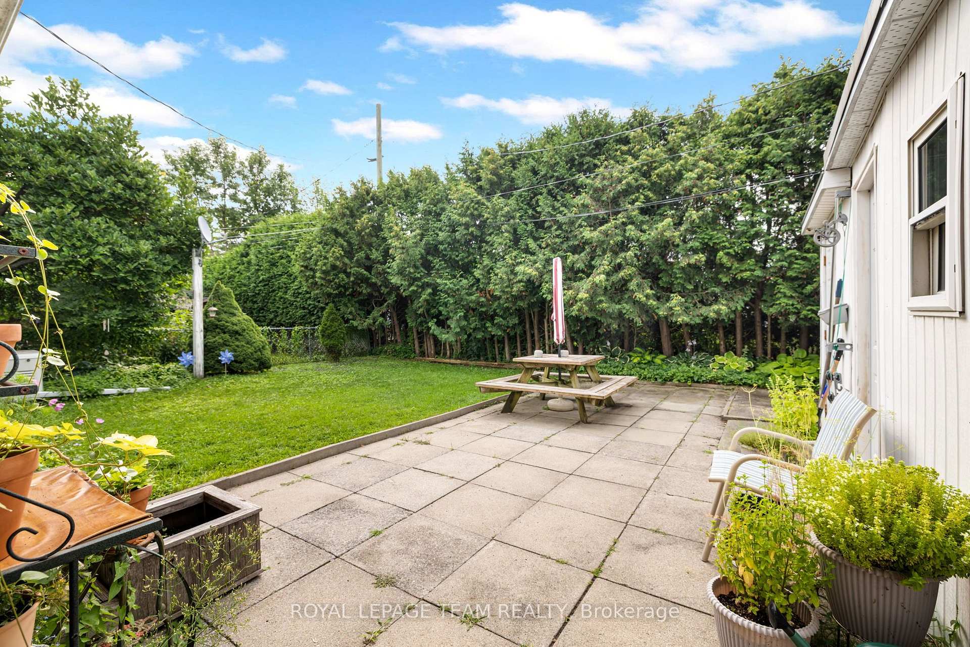 Photo 44 of 2349 Edwin Crescent, Ottawa, Queensway Terrace South/Ridgeview — HOMEH