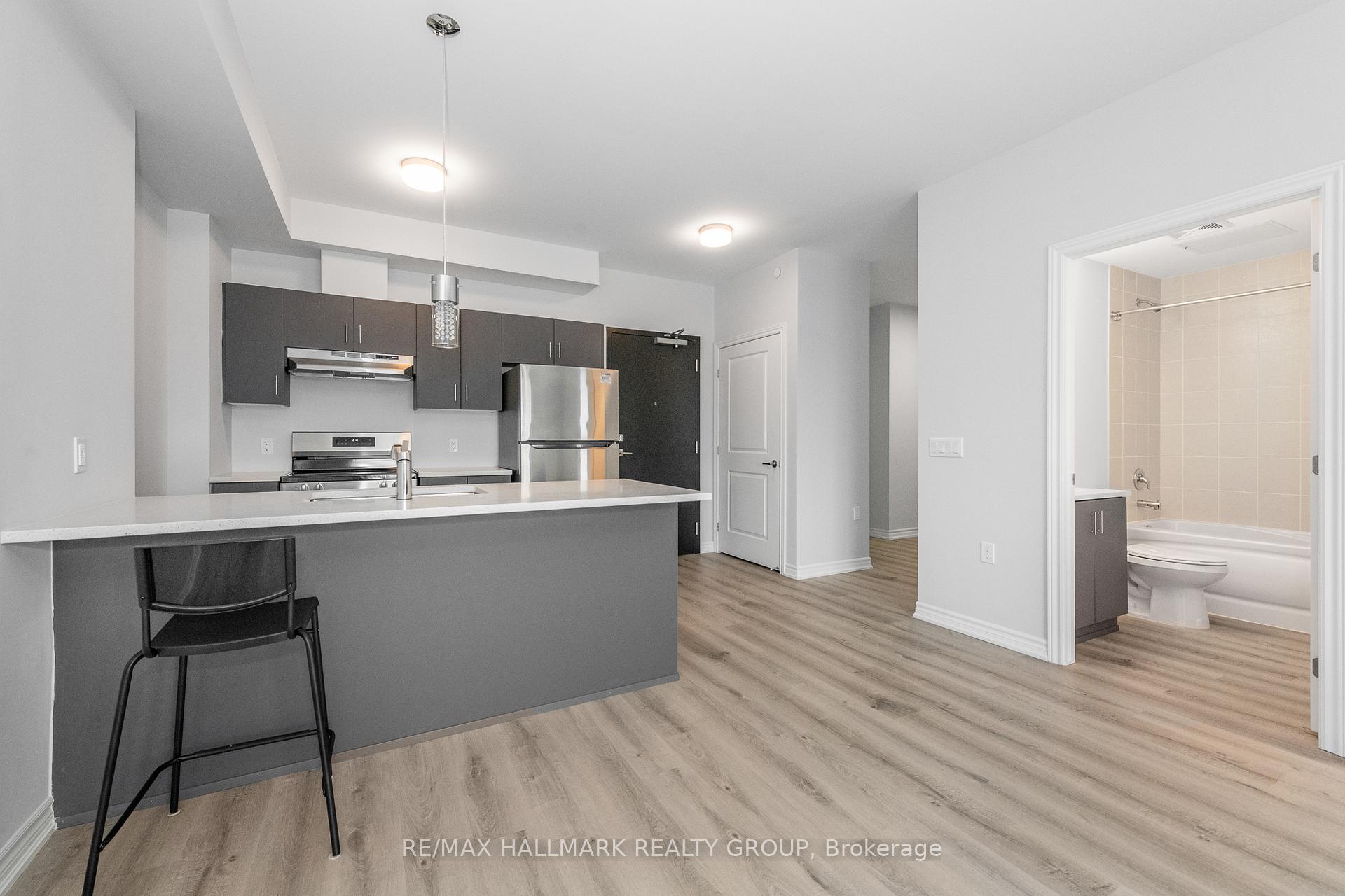 Photo 9 of Unit 404, 1350 Hemlock Road, Ottawa, CFB Rockcliffe and Area — HOMEH