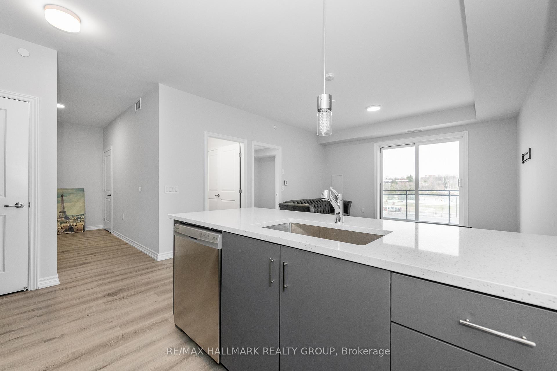 Photo 12 of Unit 404, 1350 Hemlock Road, Ottawa, CFB Rockcliffe and Area — HOMEH