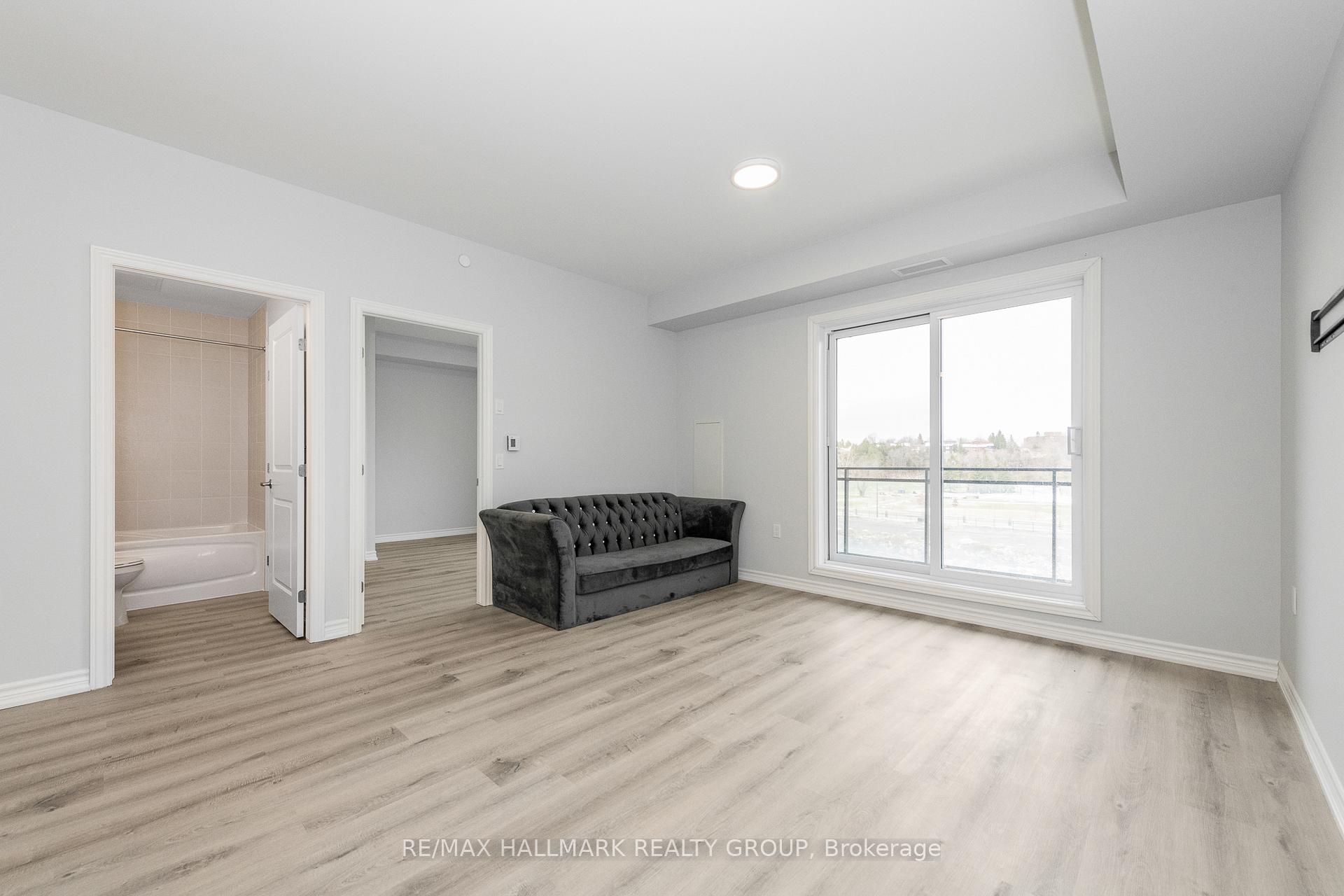 Photo 14 of Unit 404, 1350 Hemlock Road, Ottawa, CFB Rockcliffe and Area — HOMEH