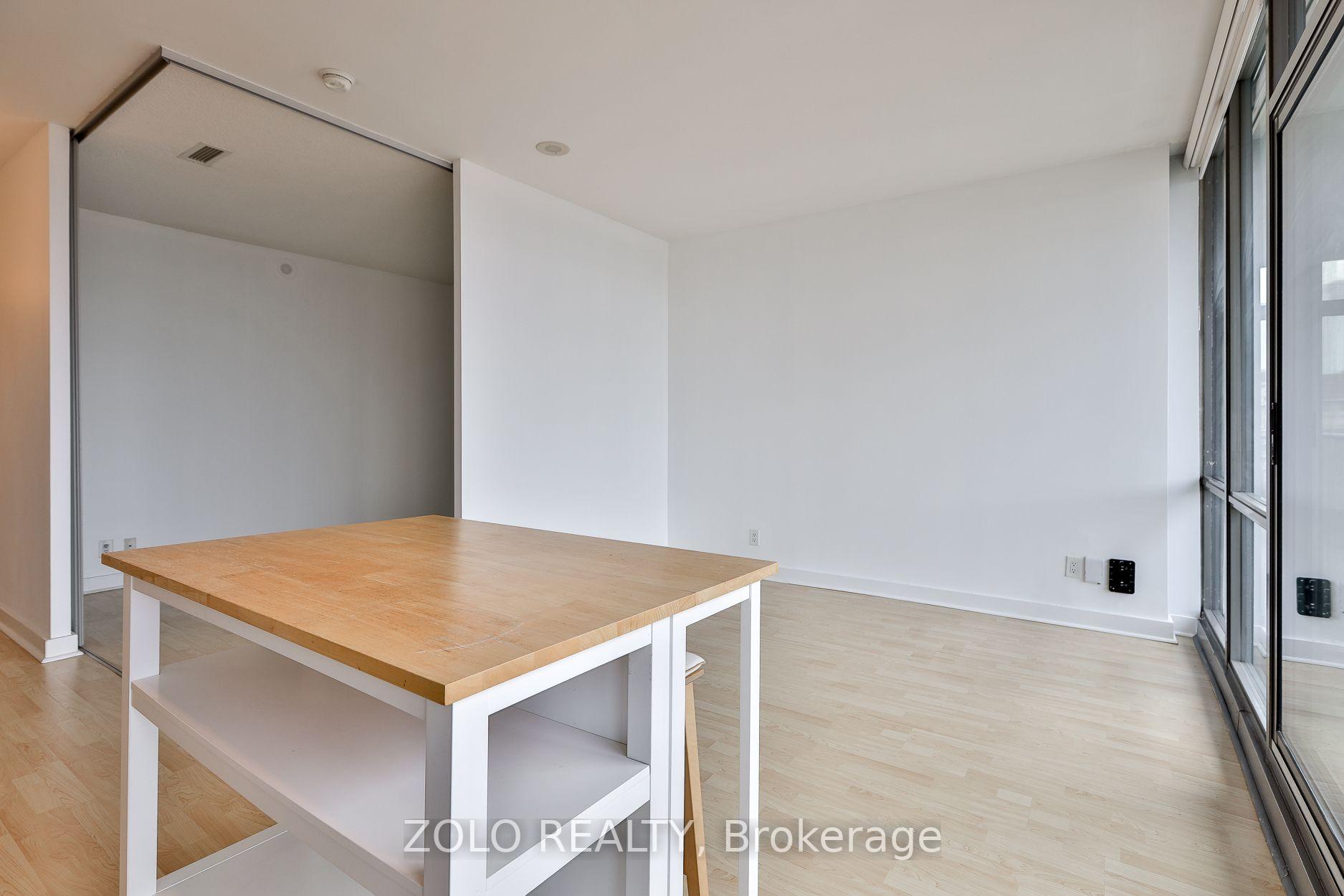 Photo 23 of Unit 901, 33 Mill Street, Toronto, Waterfront Communities — HOMEH