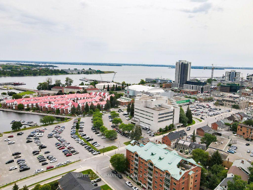 Photo 2 of Unit 112, 350 Wellington Street, Kingston, East of Sir John A. Blvd — HOMEH