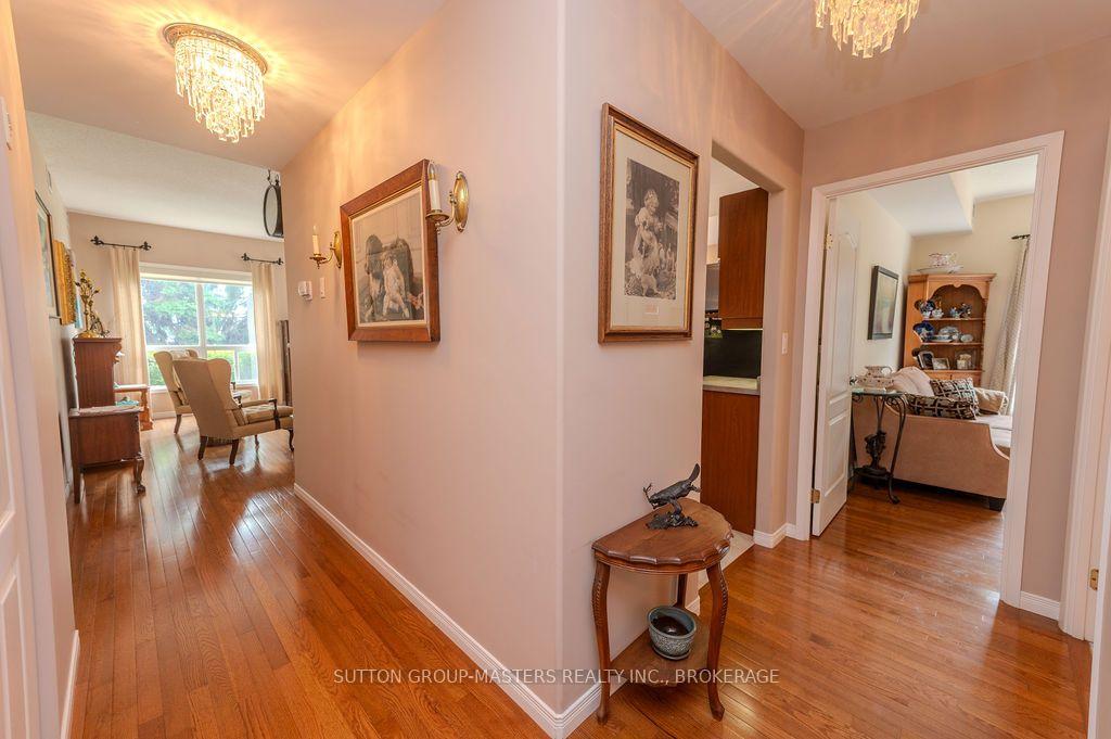 Photo 8 of Unit 112, 350 Wellington Street, Kingston, East of Sir John A. Blvd — HOMEH