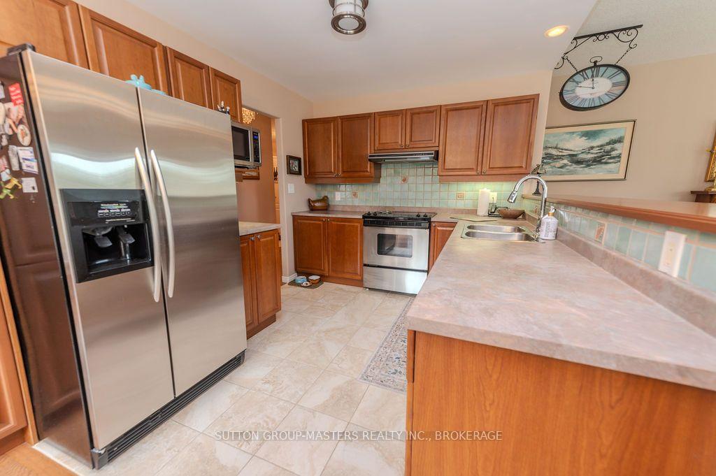 Photo 16 of Unit 112, 350 Wellington Street, Kingston, East of Sir John A. Blvd — HOMEH