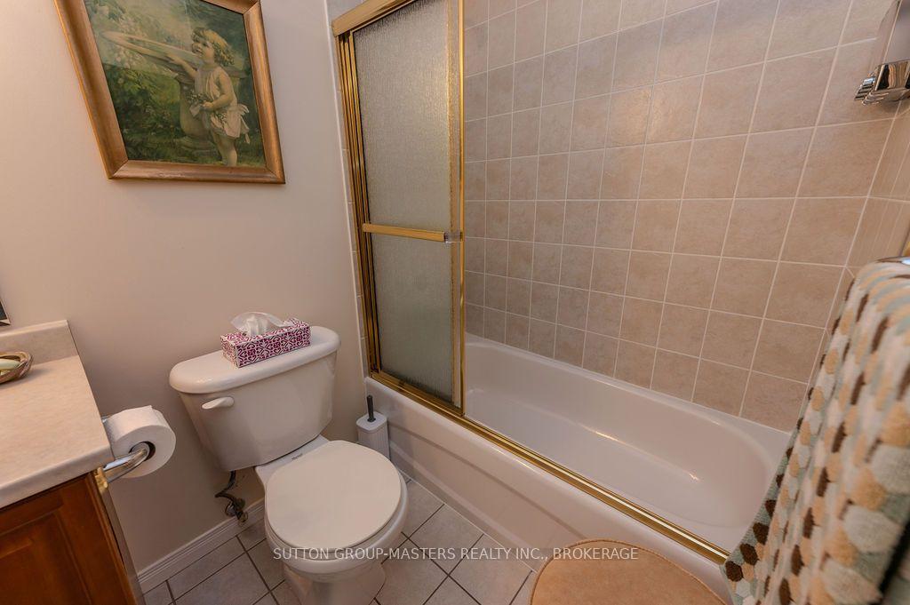 Photo 30 of Unit 112, 350 Wellington Street, Kingston, East of Sir John A. Blvd — HOMEH