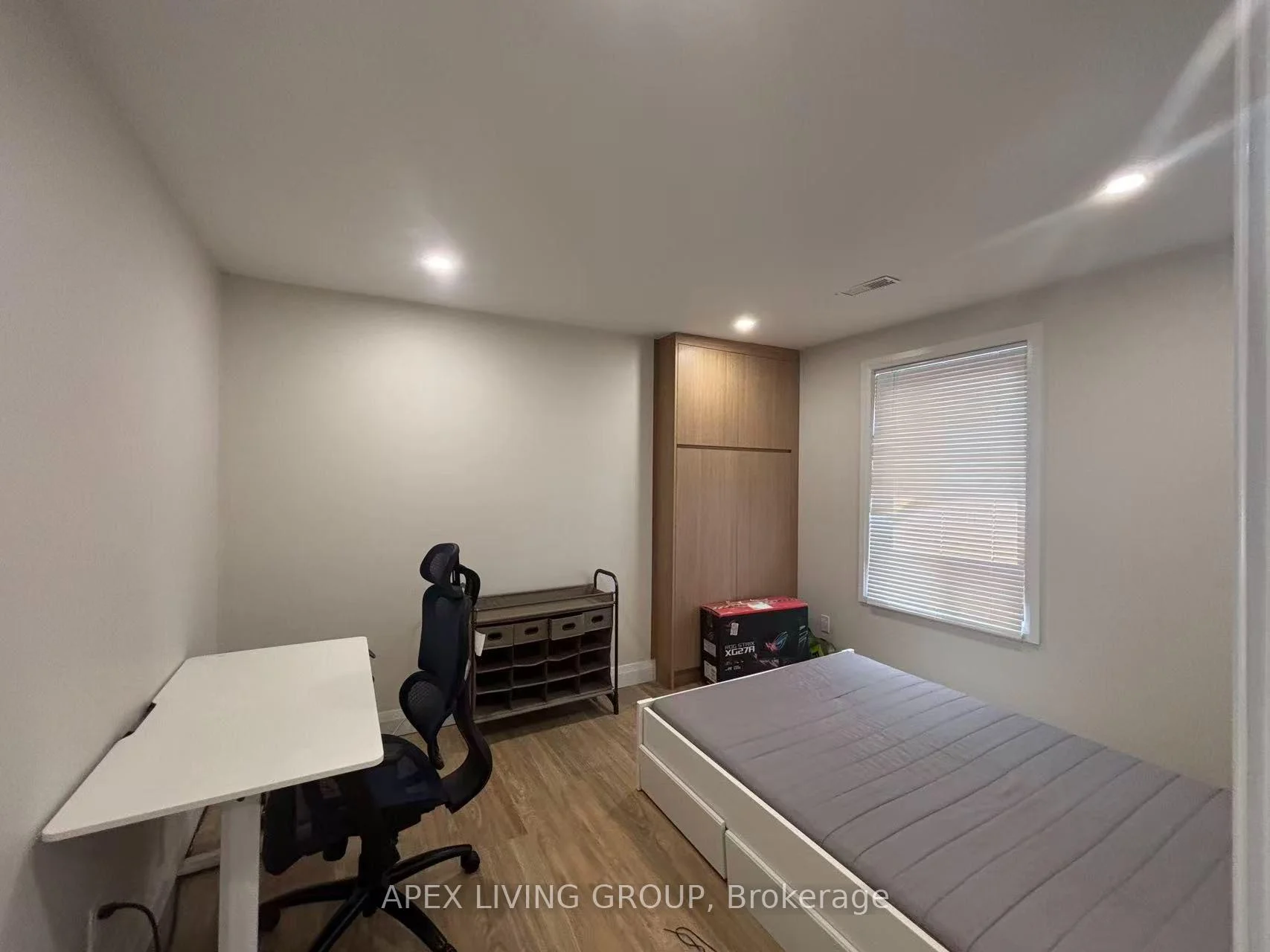 Photo 3 of Unit 2C, 10 Mimico Avenue, Etobicoke, Mimico — HOMEH