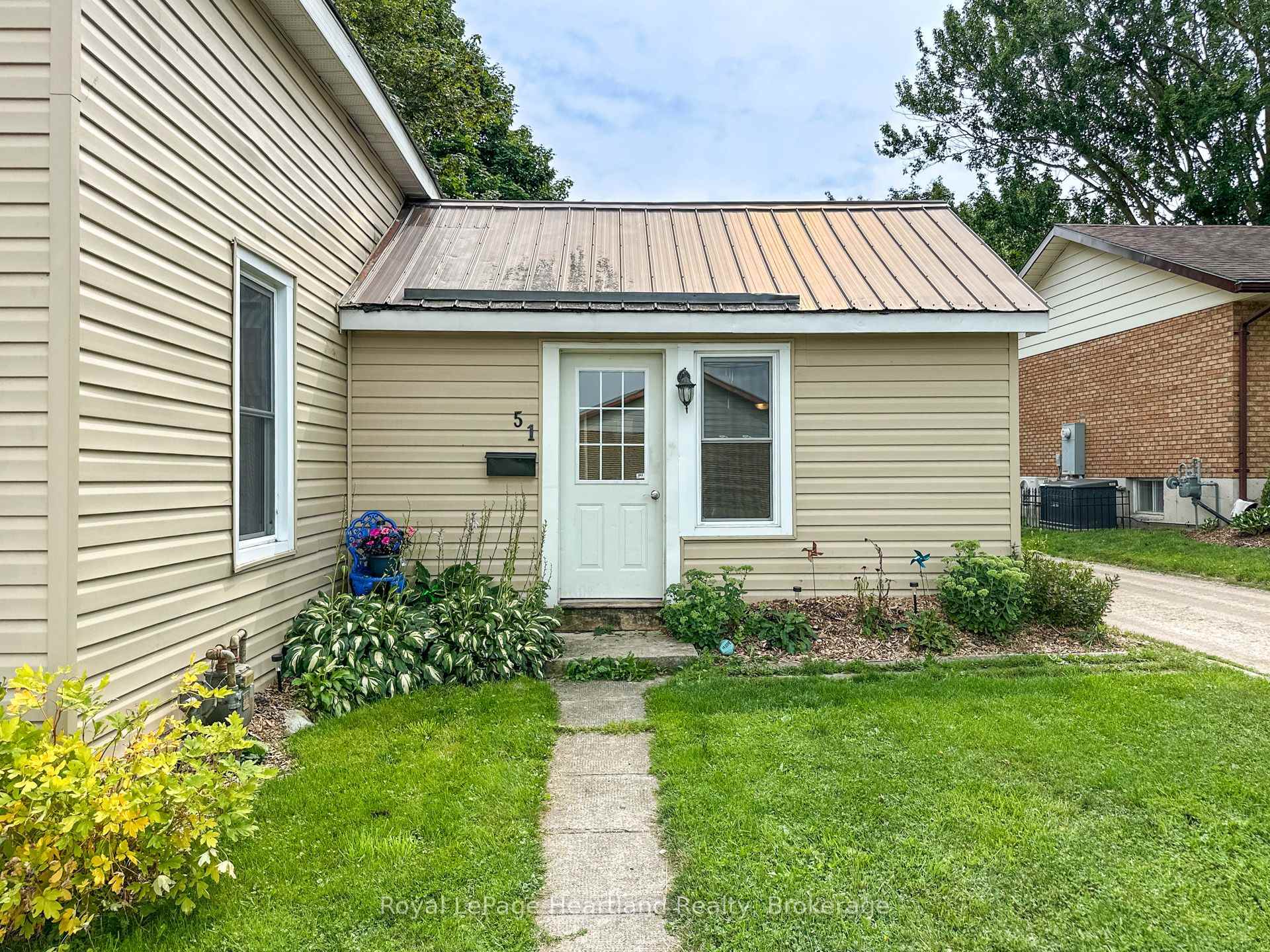 Photo 40 of 51 Side Street, Huron East, Seaforth — HOMEH
