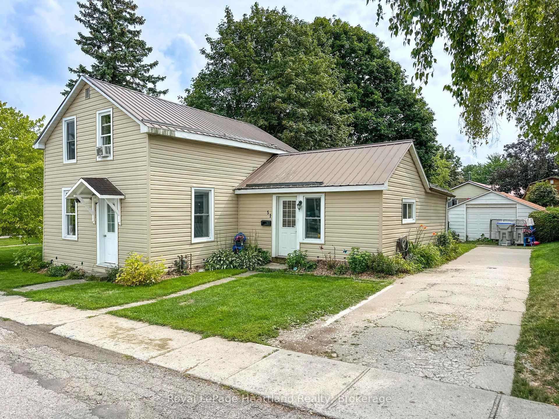 Photo 44 of 51 Side Street, Huron East, Seaforth — HOMEH