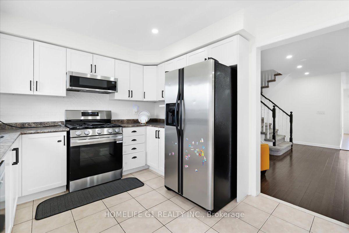 Photo 13 of 70 Tarquini Crescent, Caledon, Bolton West — HOMEH