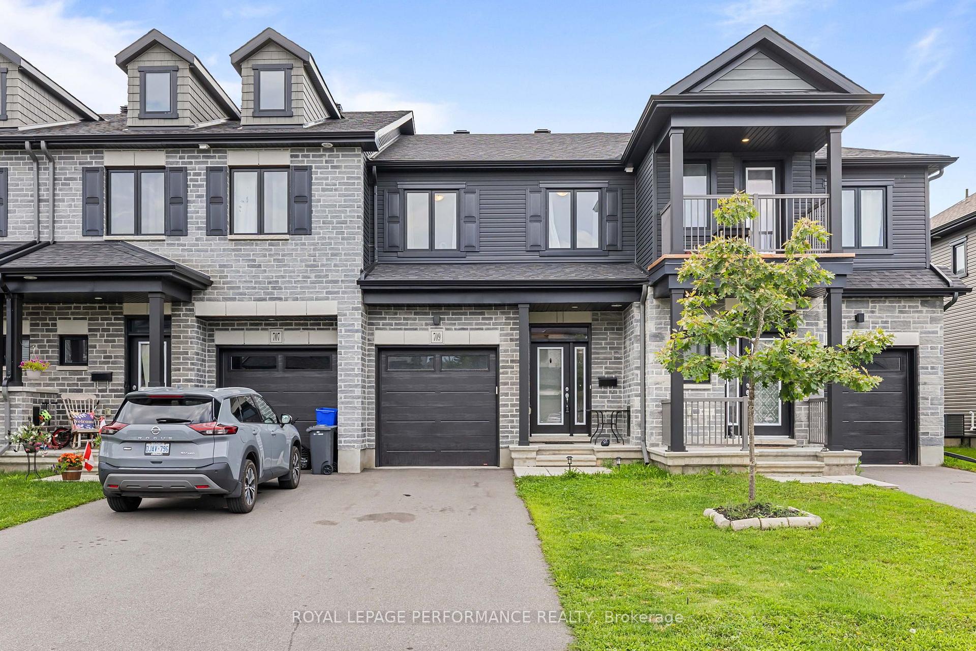 Photo 1 of 709 Namur Street, Russell, Embrun — HOMEH