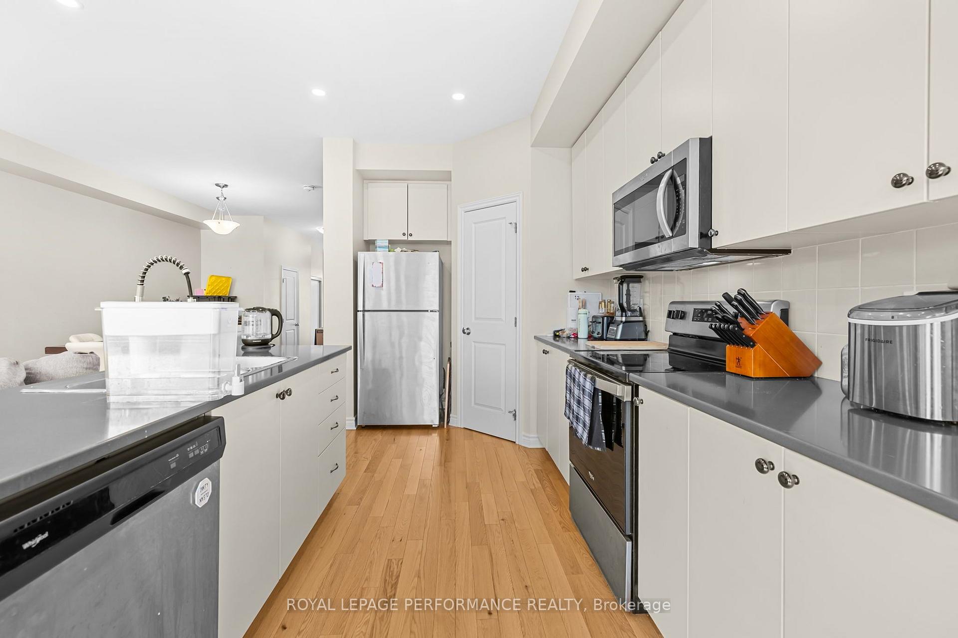 Photo 7 of 709 Namur Street, Russell, Embrun — HOMEH
