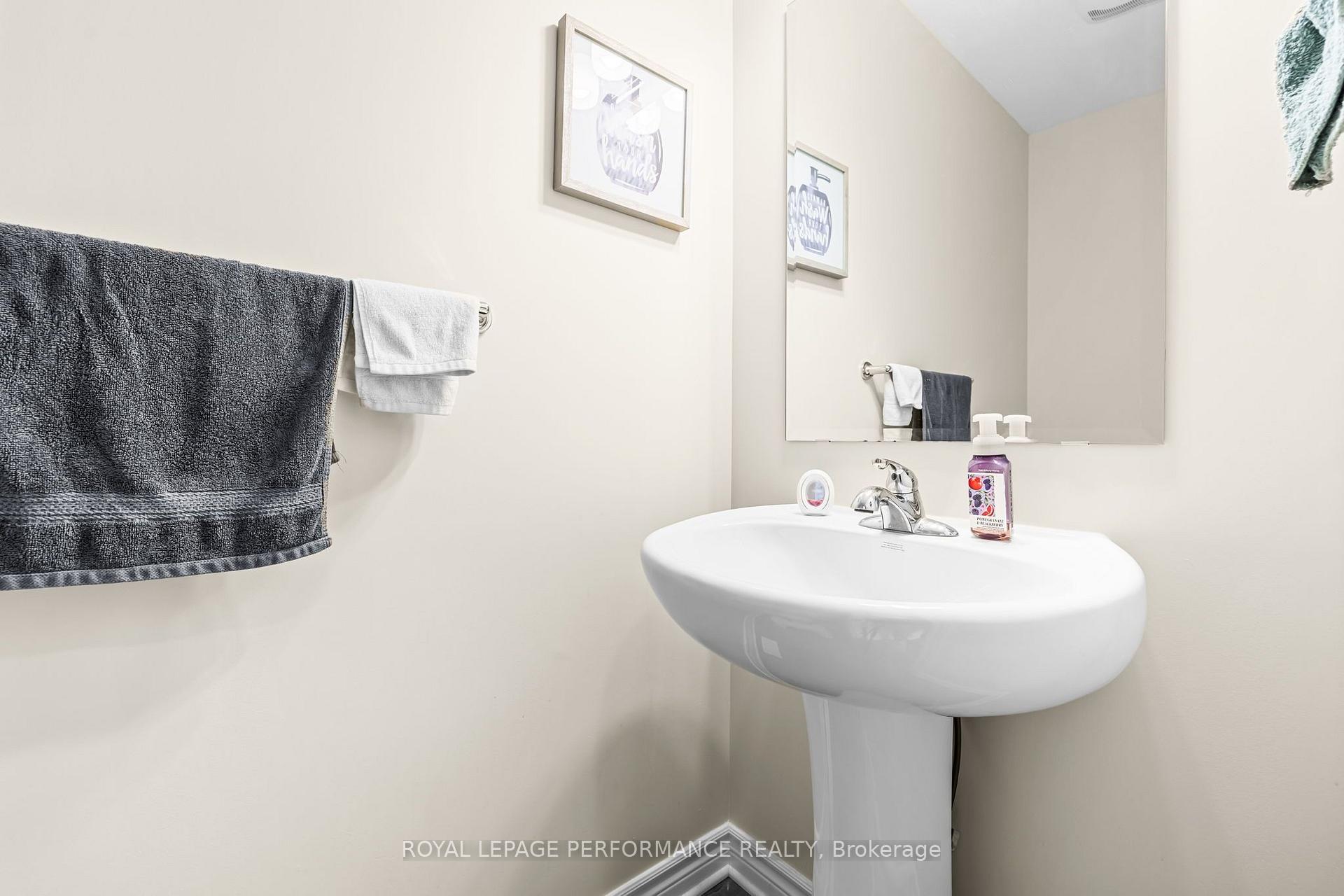 Photo 14 of 709 Namur Street, Russell, Embrun — HOMEH