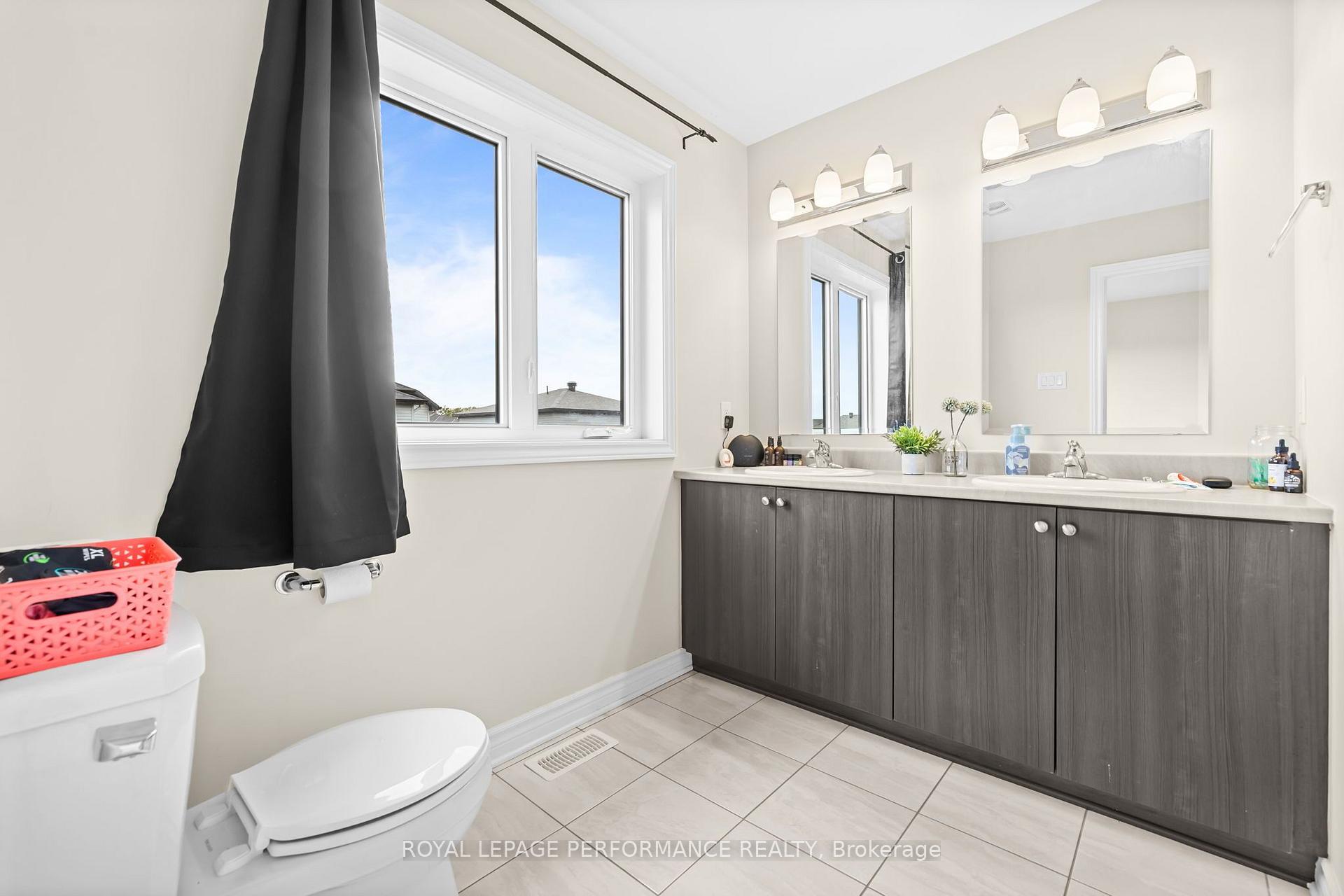 Photo 18 of 709 Namur Street, Russell, Embrun — HOMEH