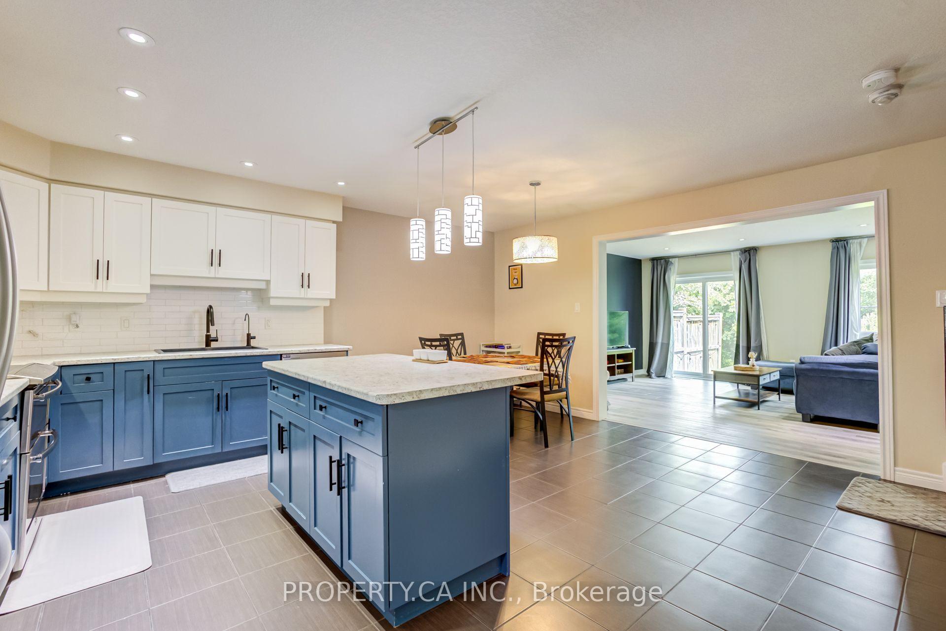 Photo 10 of Unit 2, 14 Amos Drive, Guelph, Kortright East — HOMEH