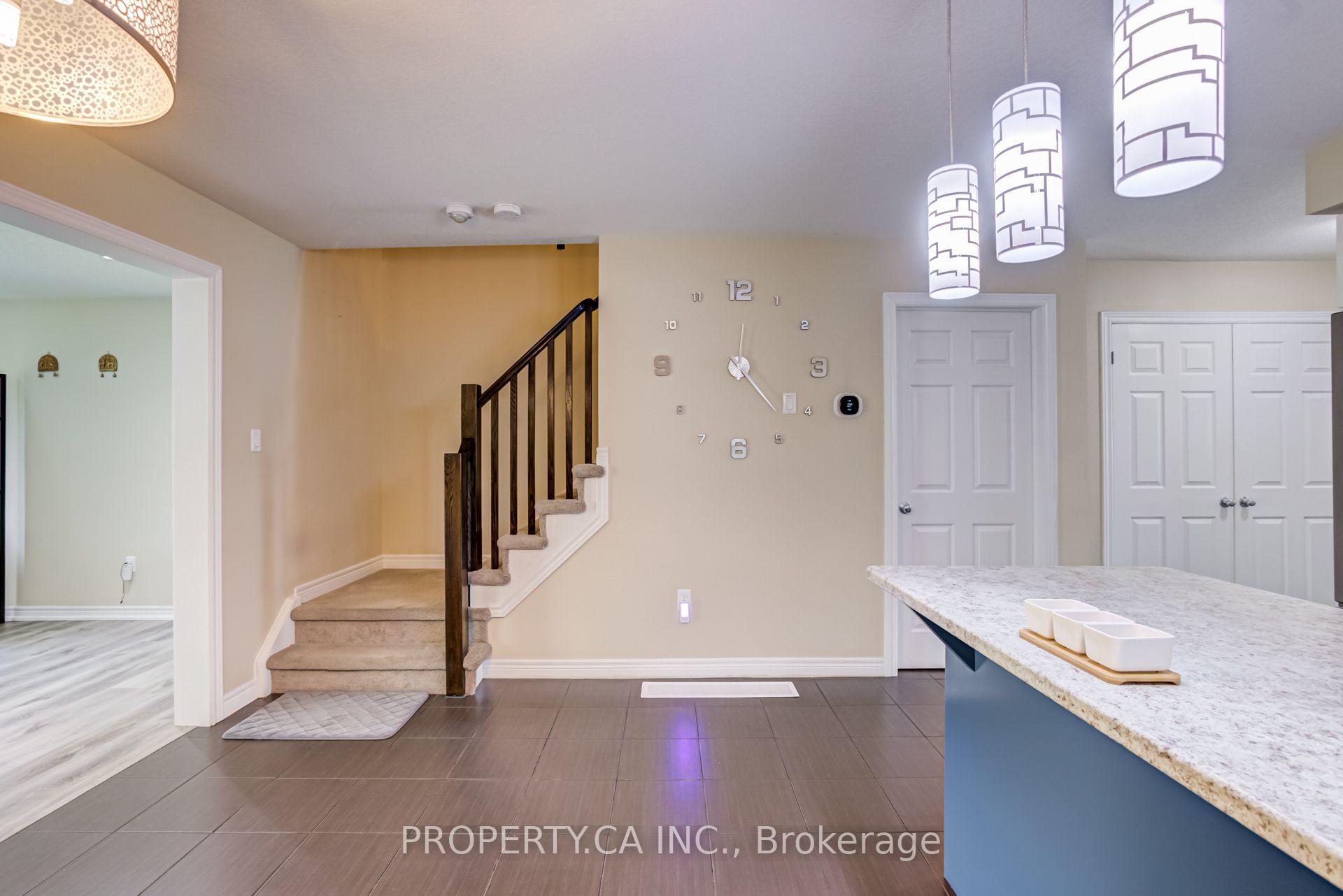 Photo 24 of Unit 2, 14 Amos Drive, Guelph, Kortright East — HOMEH