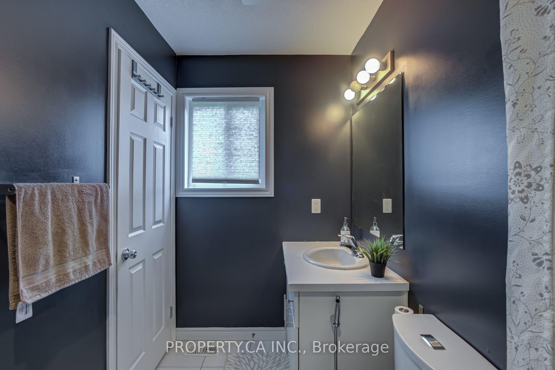 Photo 32 of Unit 2, 14 Amos Drive, Guelph, Kortright East — HOMEH
