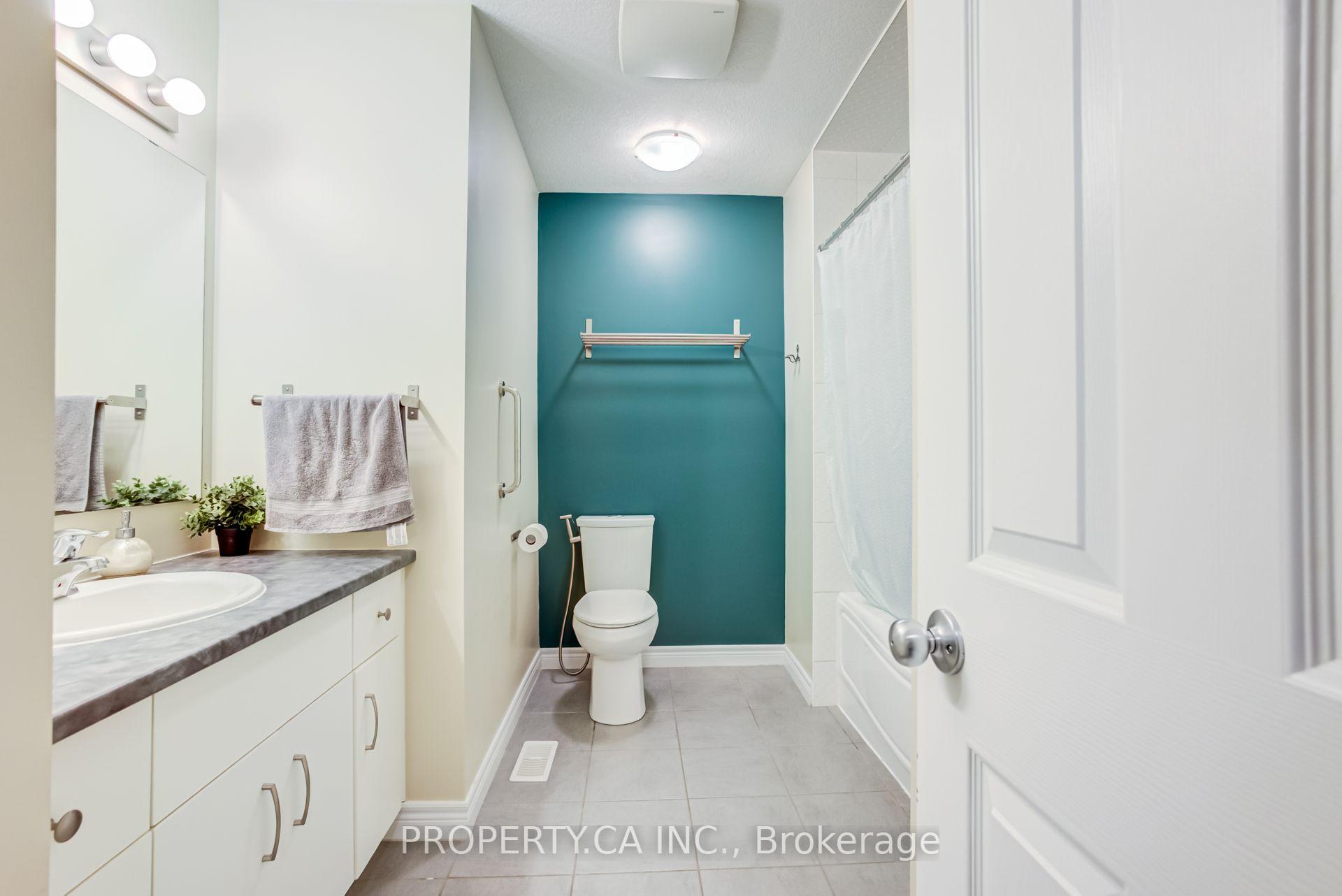 Photo 33 of Unit 2, 14 Amos Drive, Guelph, Kortright East — HOMEH