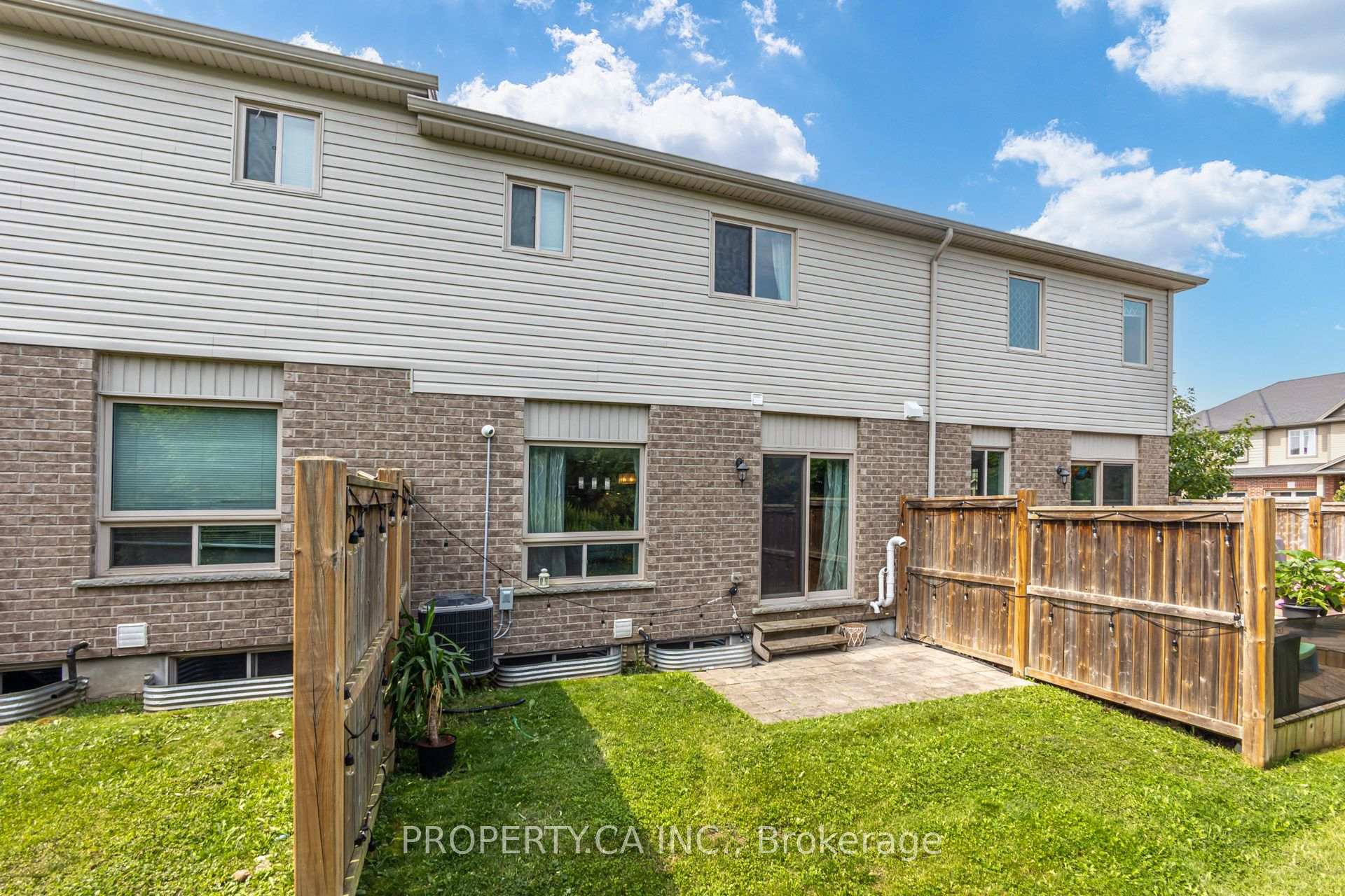 Photo 39 of Unit 2, 14 Amos Drive, Guelph, Kortright East — HOMEH